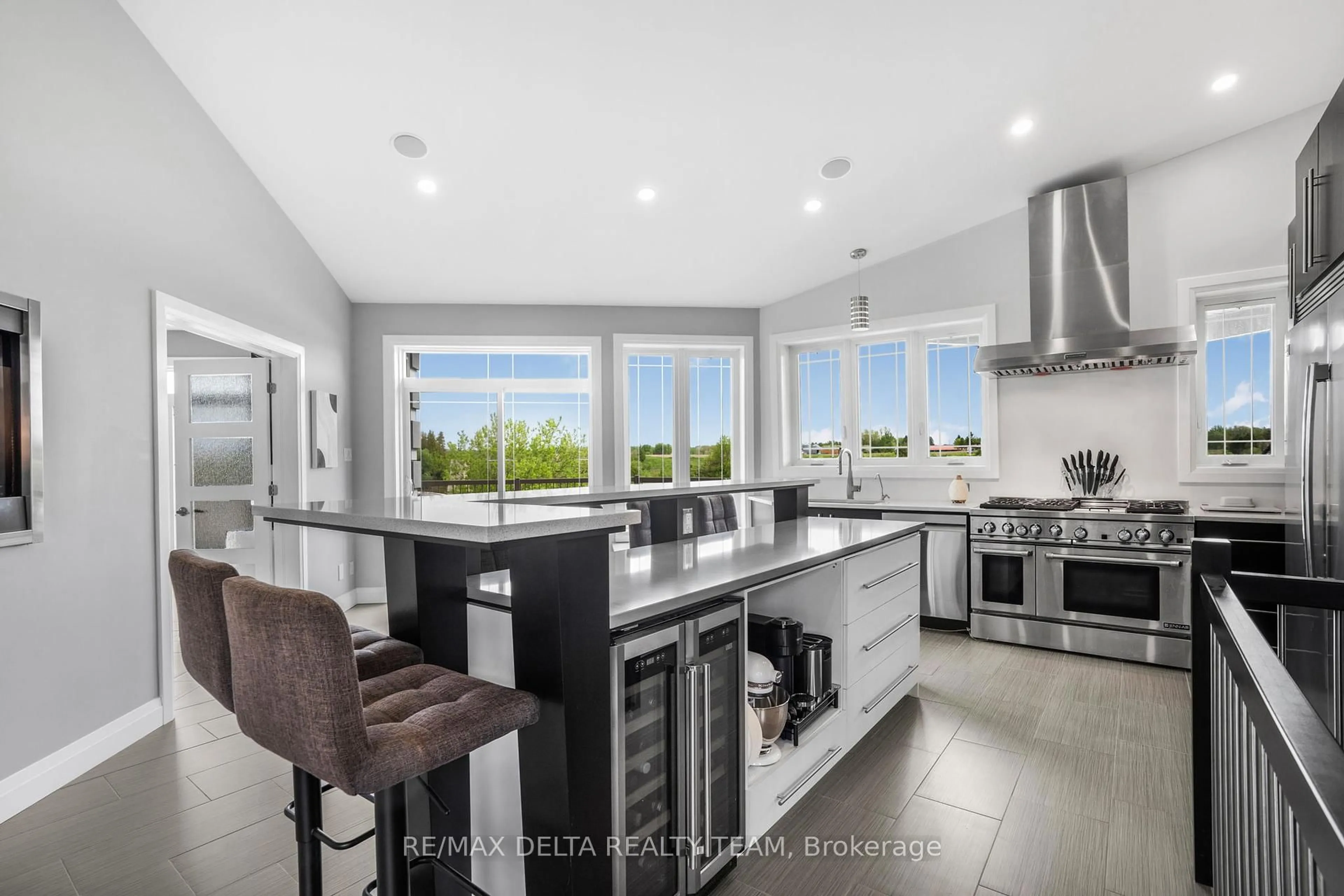 Open concept kitchen, ceramic/tile floor for 2273 Principal St, Alfred and Plantagenet Ontario K0A 3K0