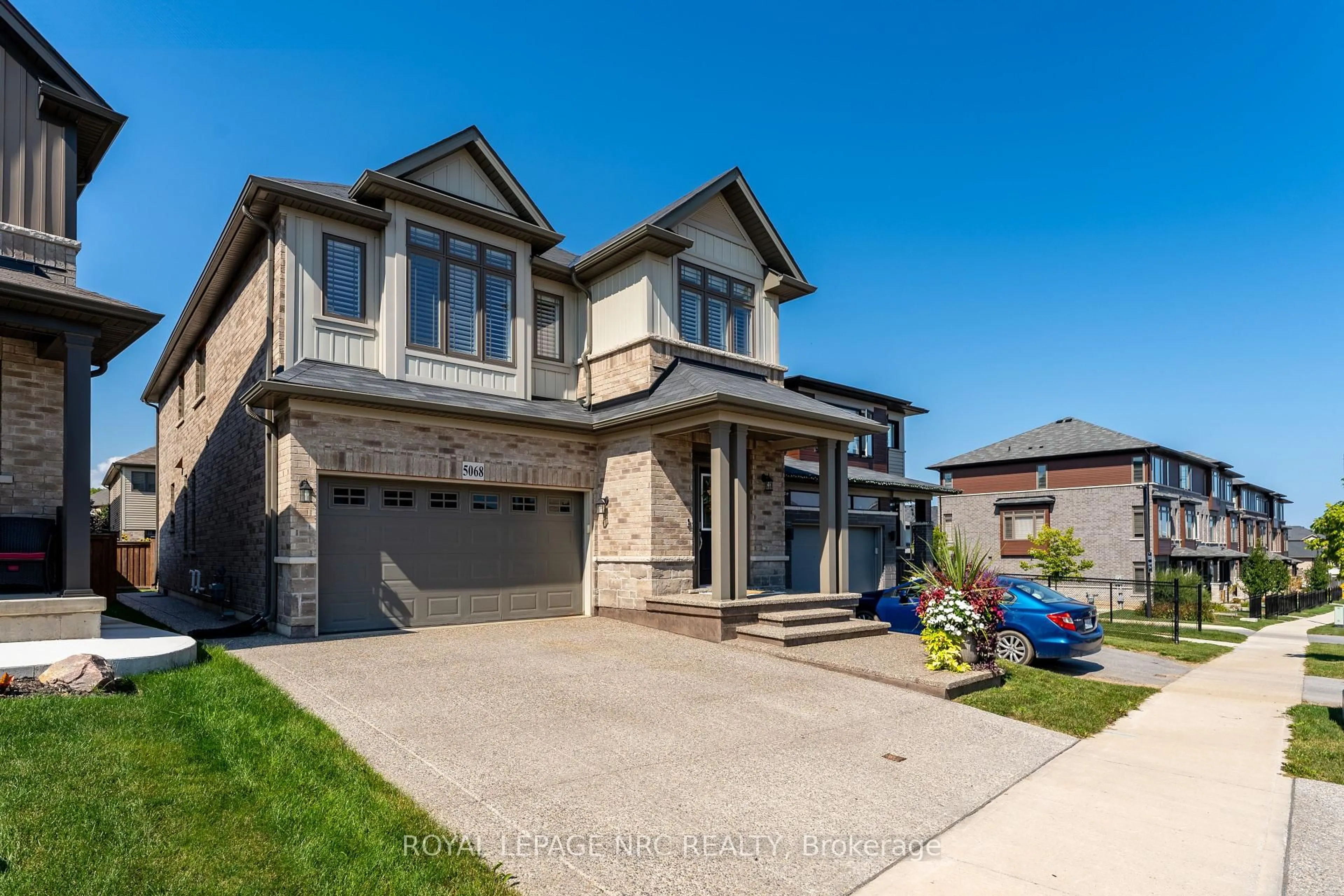 Home with brick exterior material, street for 5068 Connor Dr, Lincoln Ontario L0R 1B7