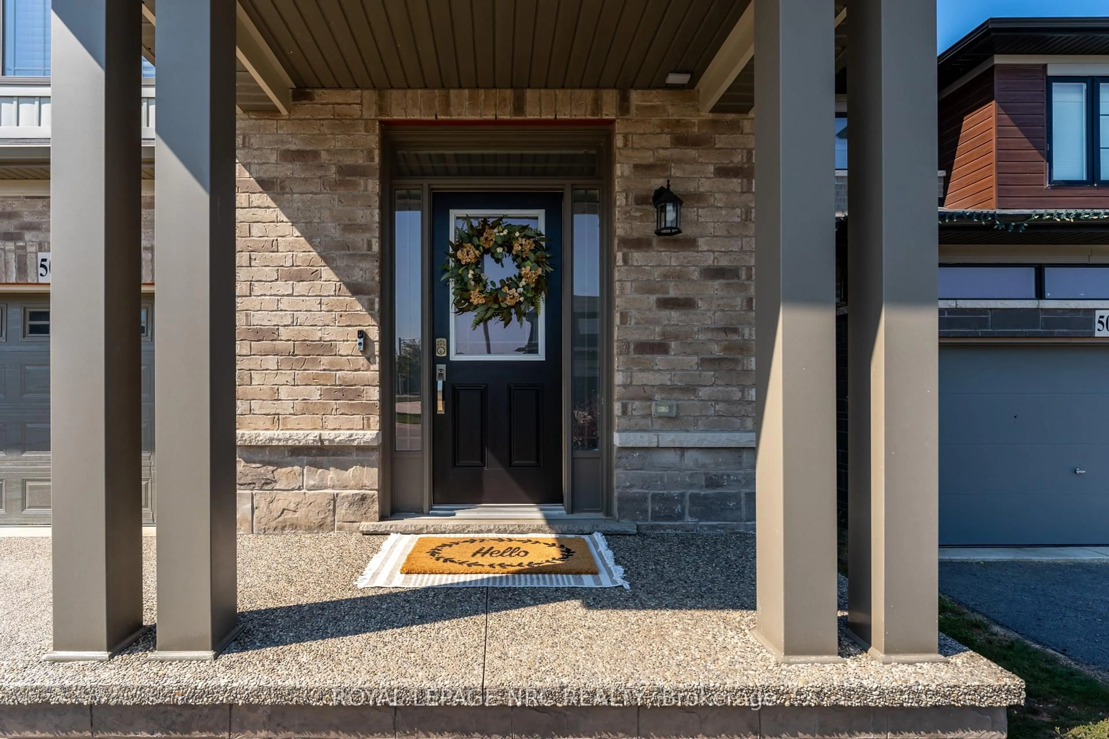 Indoor entryway for 5068 Connor Dr, Lincoln Ontario L0R 1B7
