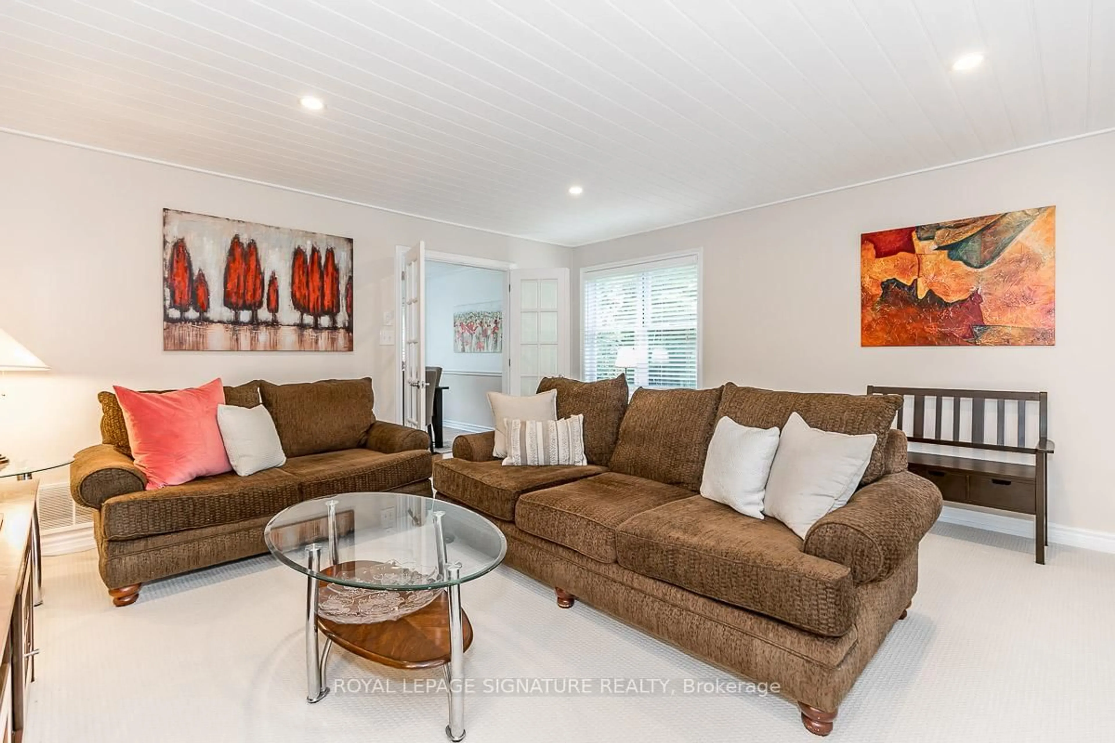 Living room with furniture, unknown for 1032 Base Line Rd, Gravenhurst Ontario P0E 1N0