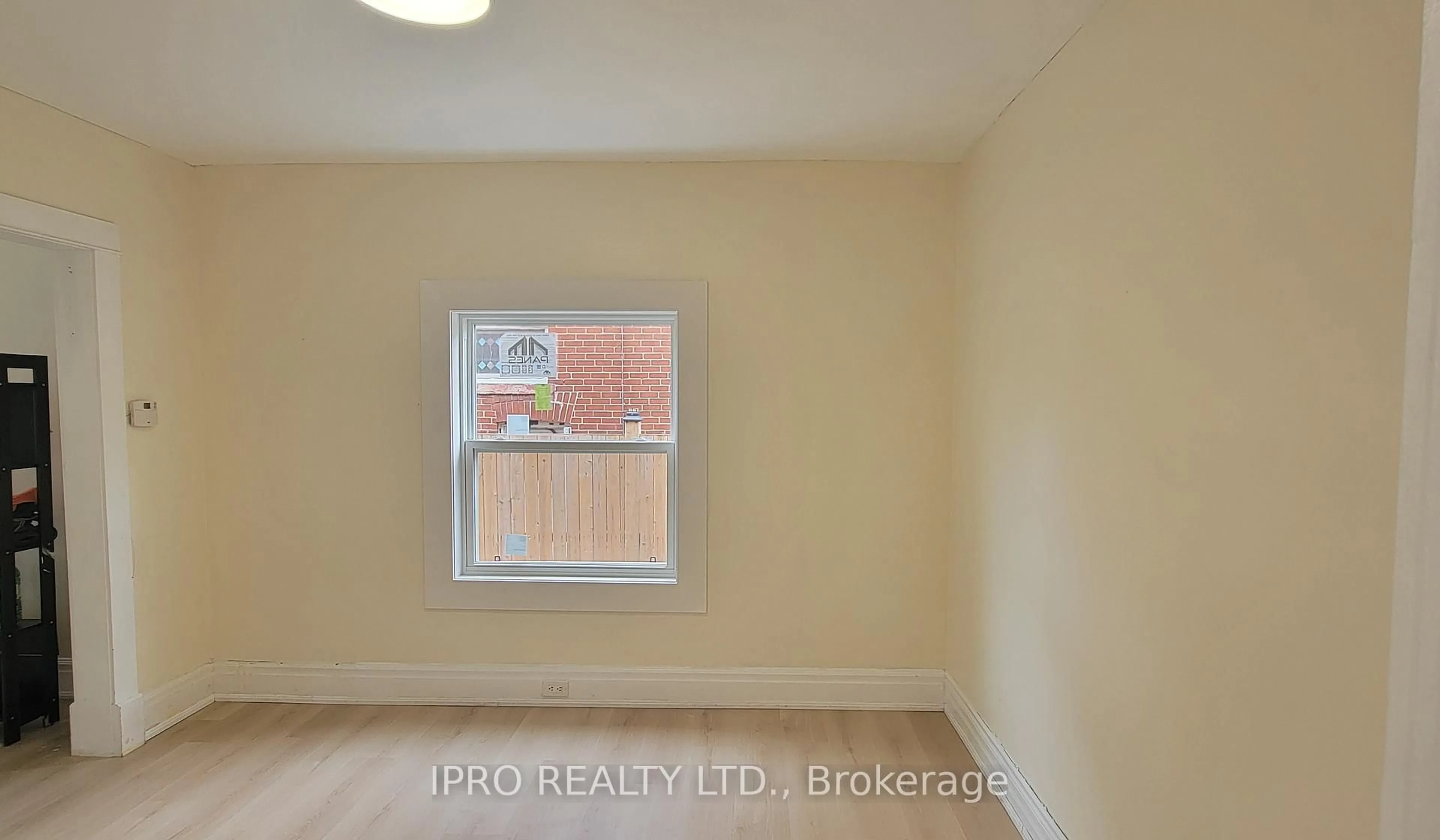 A pic of a room for 4869 Second Ave, Niagara Falls Ontario L2E 4H9
