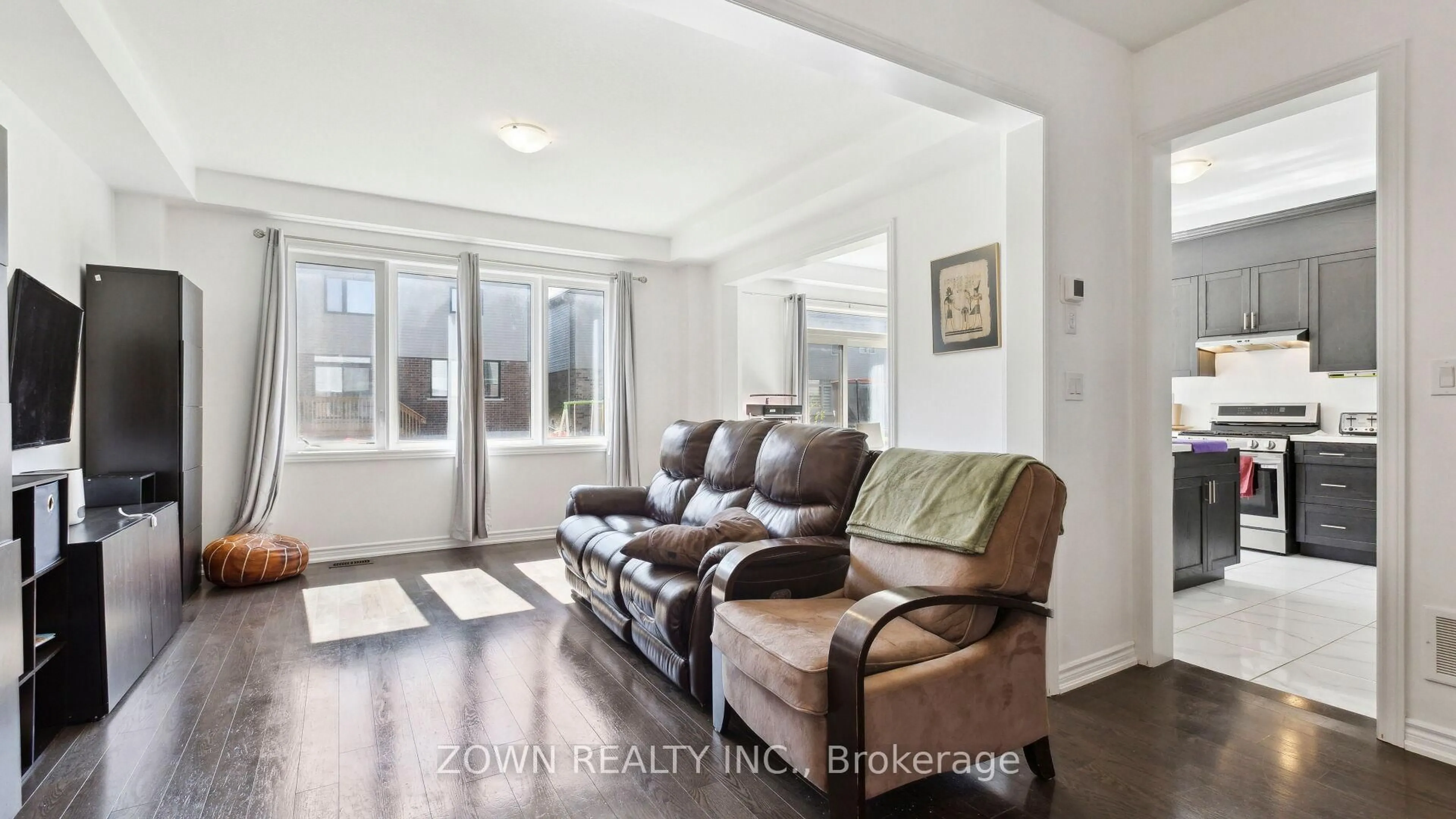Living room with furniture, unknown for 9 Mears Rd, Brant Ontario N0E 1N0