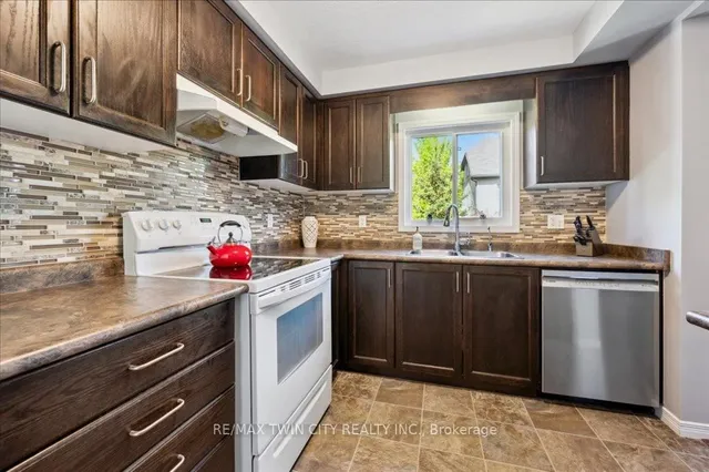 Additional property image - 6 Upper Mercer St Unit F27