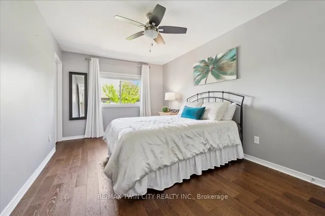 Additional property image - 6 Upper Mercer St Unit F27