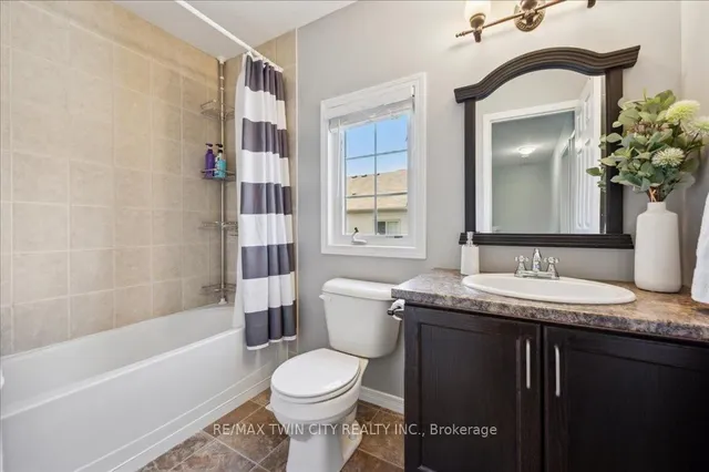 Additional property image - 6 Upper Mercer St Unit F27