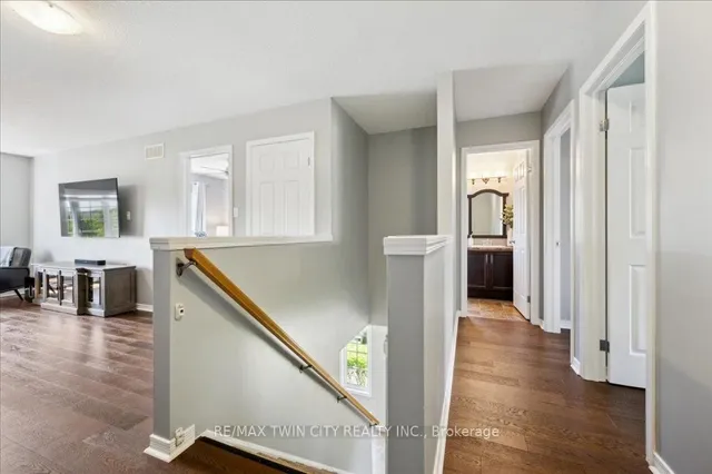 Additional property image - 6 Upper Mercer St Unit F27