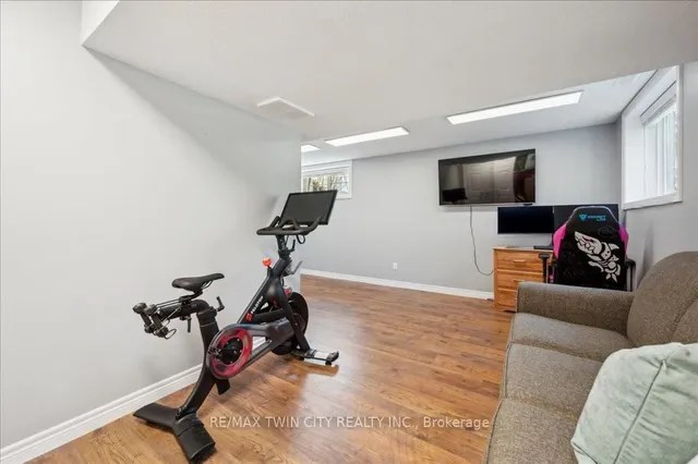 Additional property image - 6 Upper Mercer St Unit F27