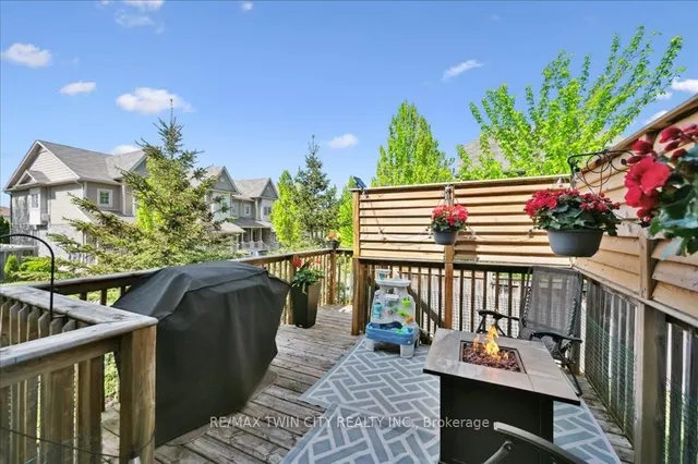Additional property image - 6 Upper Mercer St Unit F27