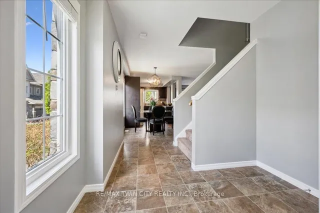 Additional property image - 6 Upper Mercer St Unit F27