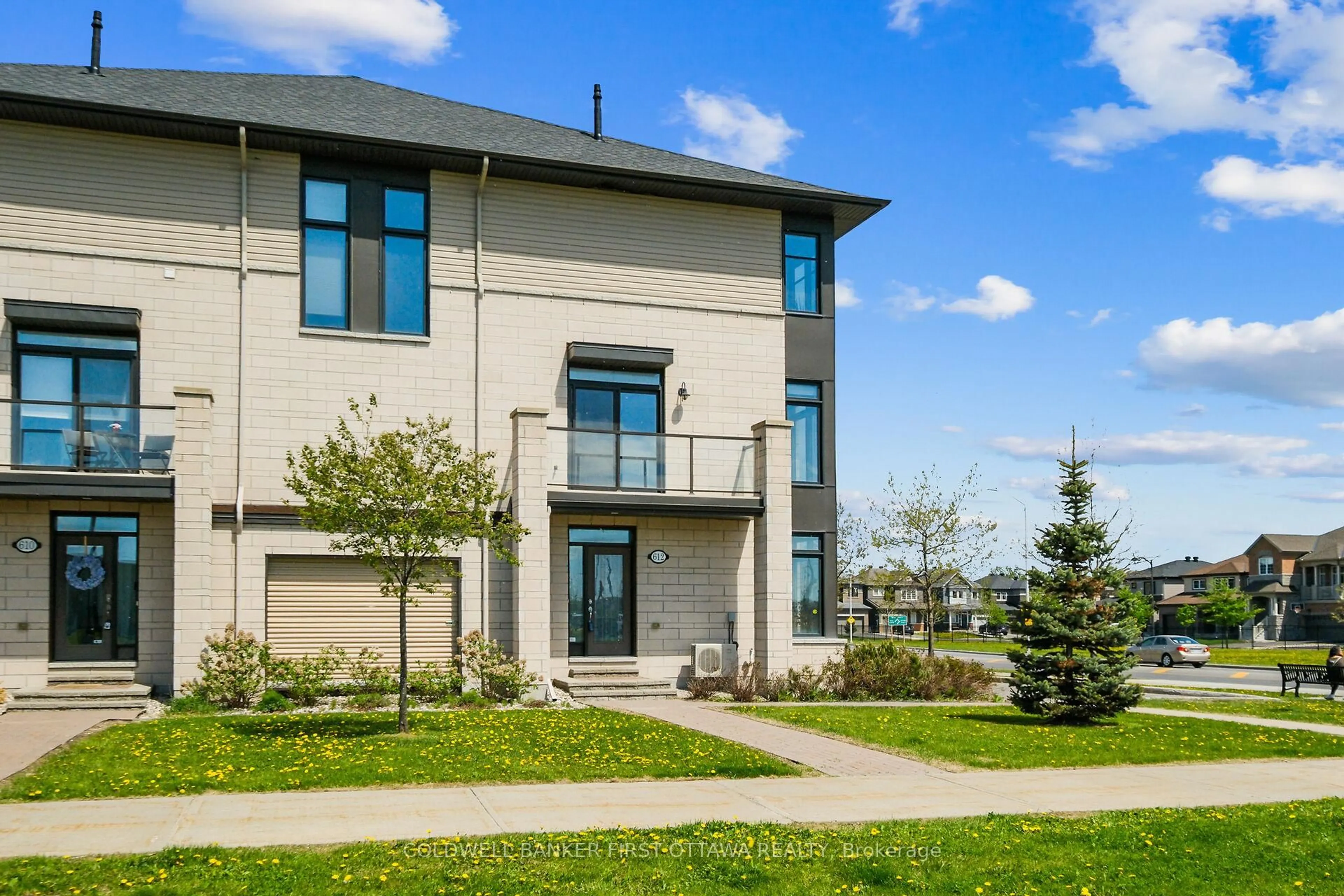 Home with brick exterior material, unknown for 612 Chaperal Private, Ottawa Ontario K4A 0Y2