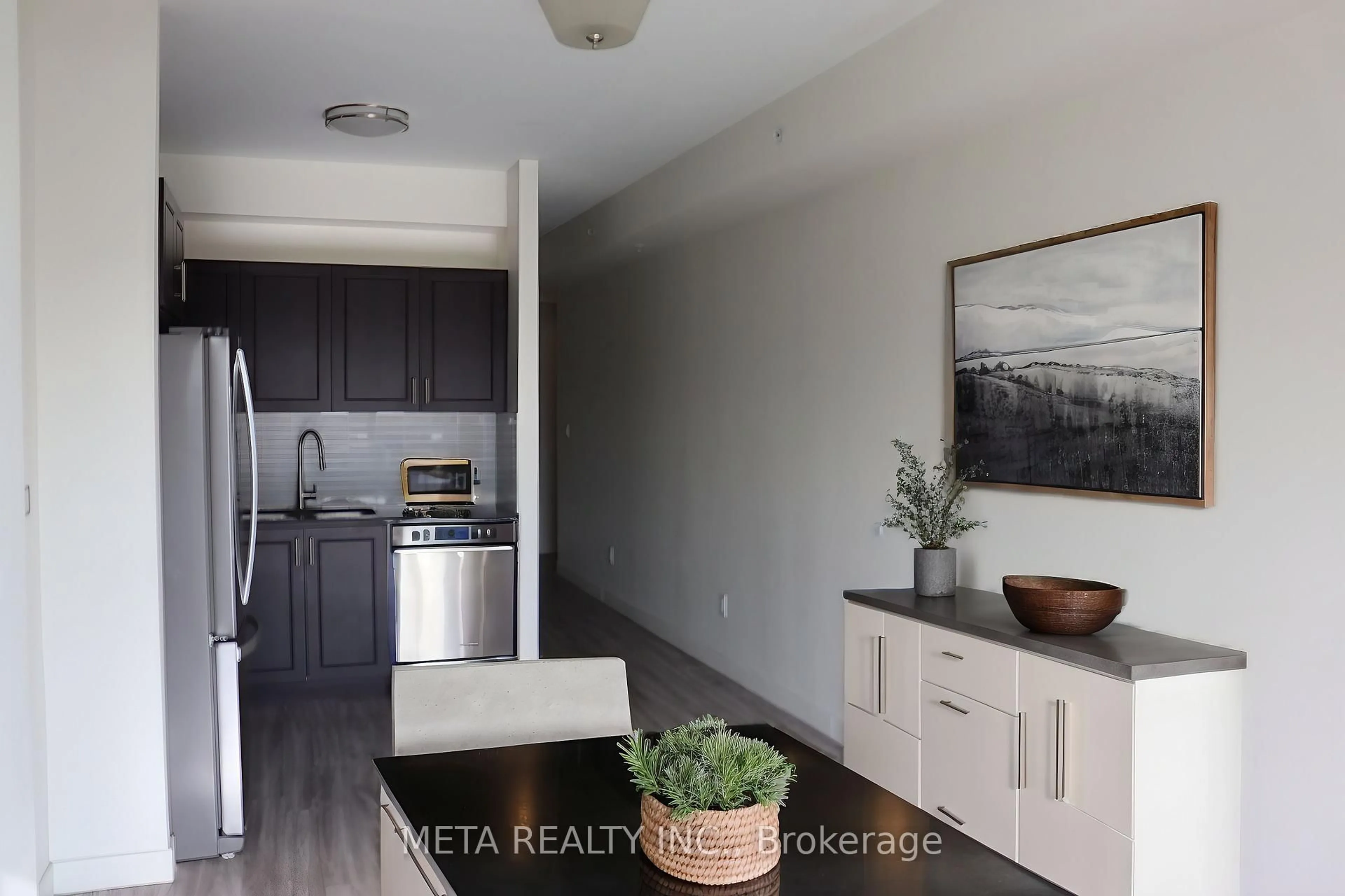 Open concept kitchen, unknown for 128 king St #908, Waterloo Ontario N2J 0E9