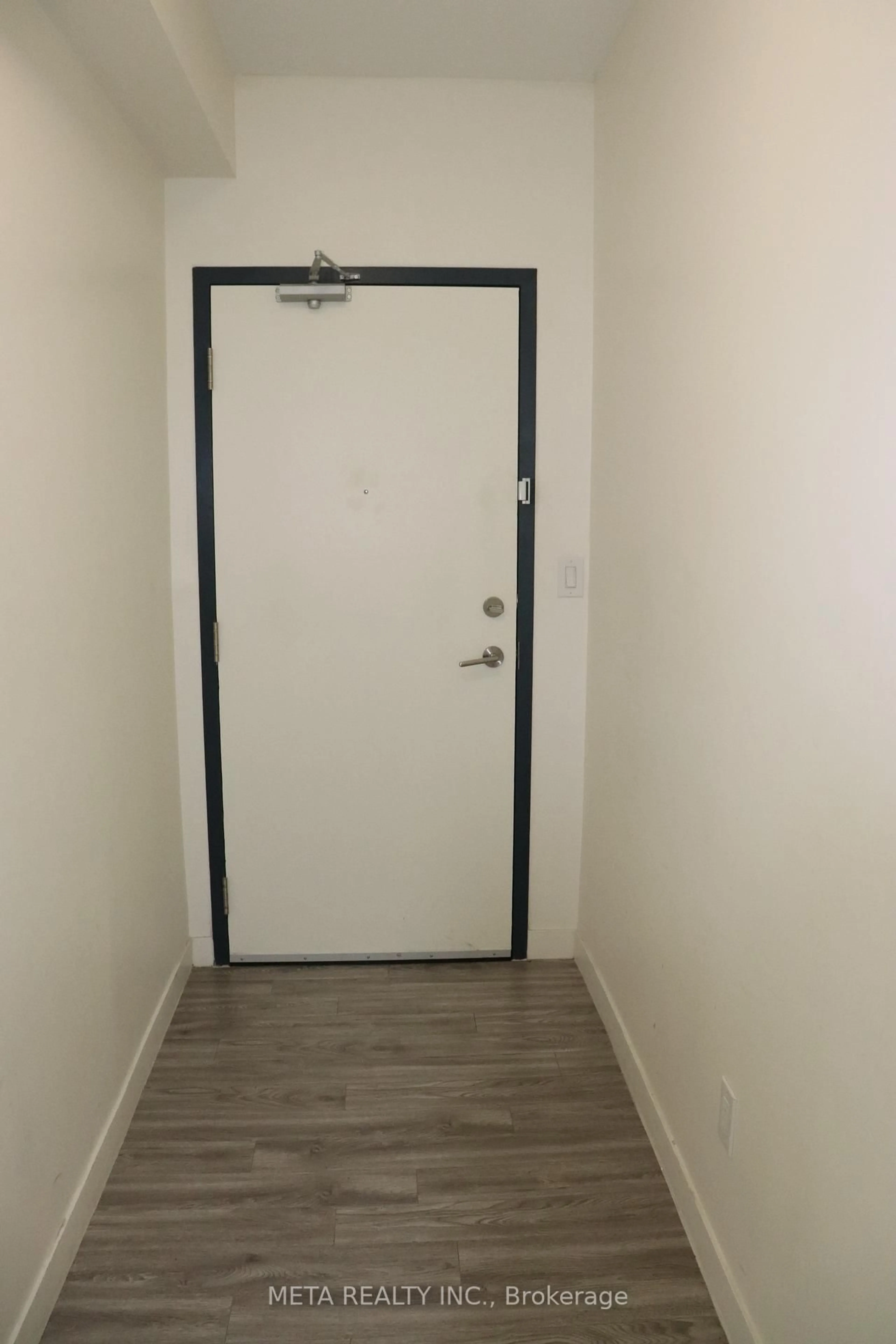 Unknown for 128 king St #908, Waterloo Ontario N2J 0E9