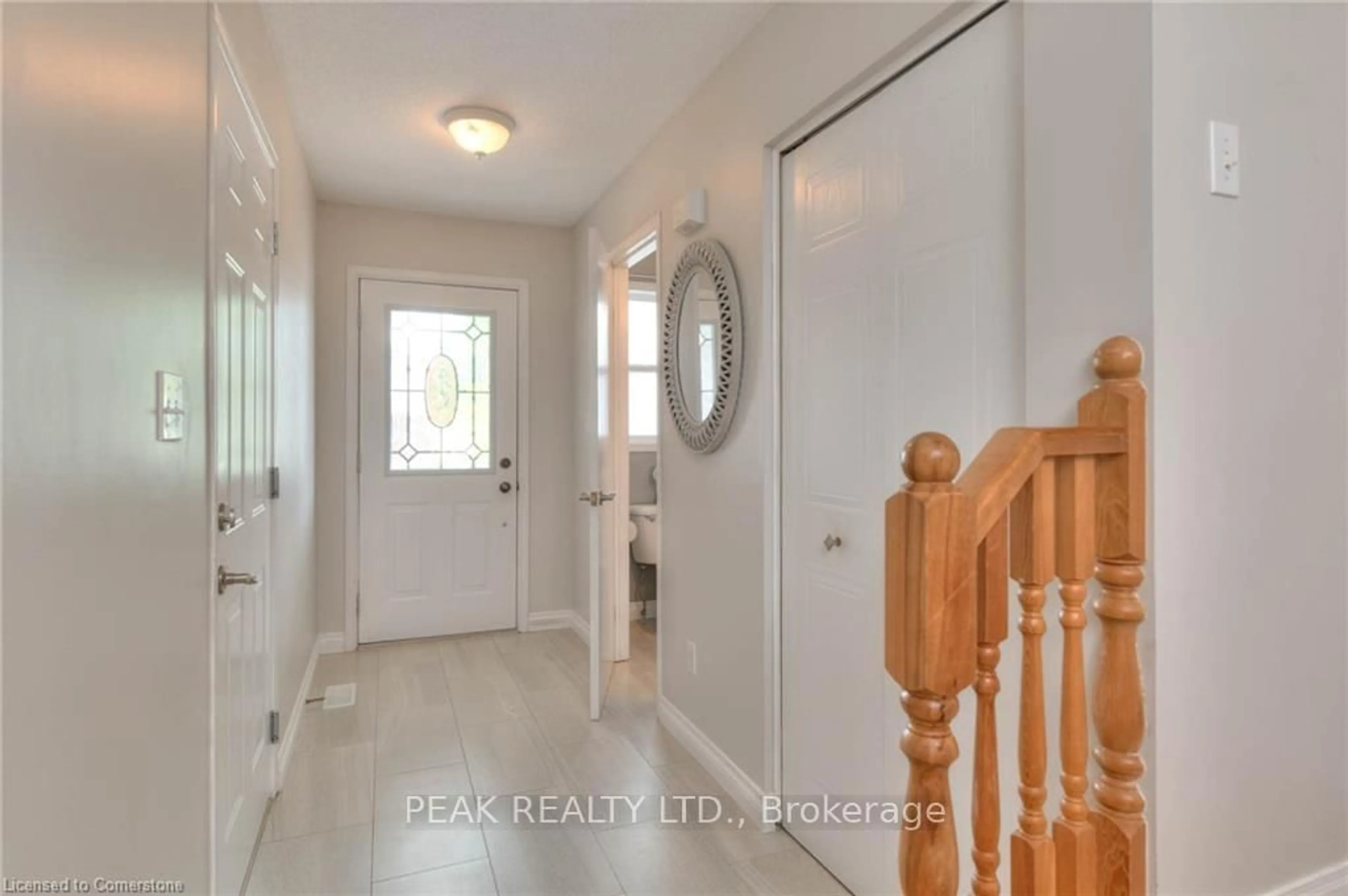 Indoor entryway for 34 Reistview St, Kitchener Ontario N2E 4H3