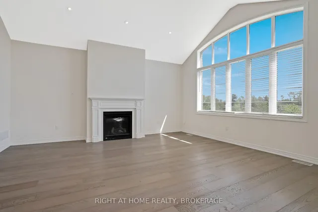 Additional image 39 of 19 Robarts Dr