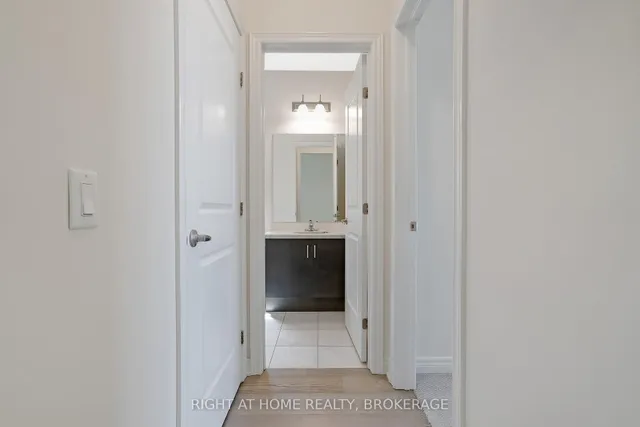 Additional image 21 of 19 Robarts Dr