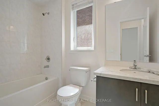 Additional image 16 of 19 Robarts Dr