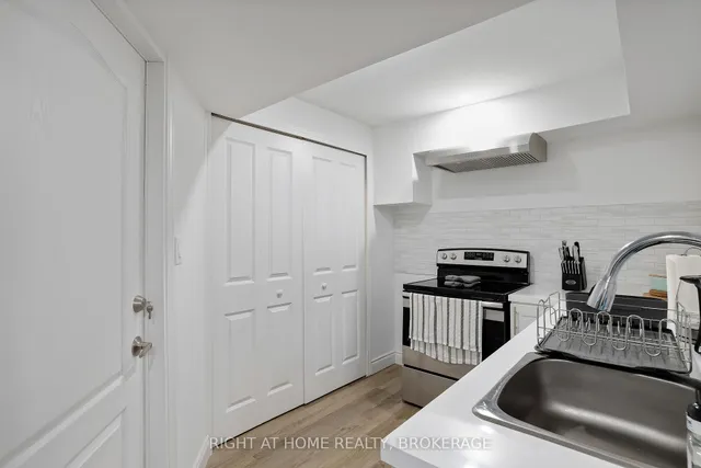 Additional image 5 of 19 Robarts Dr
