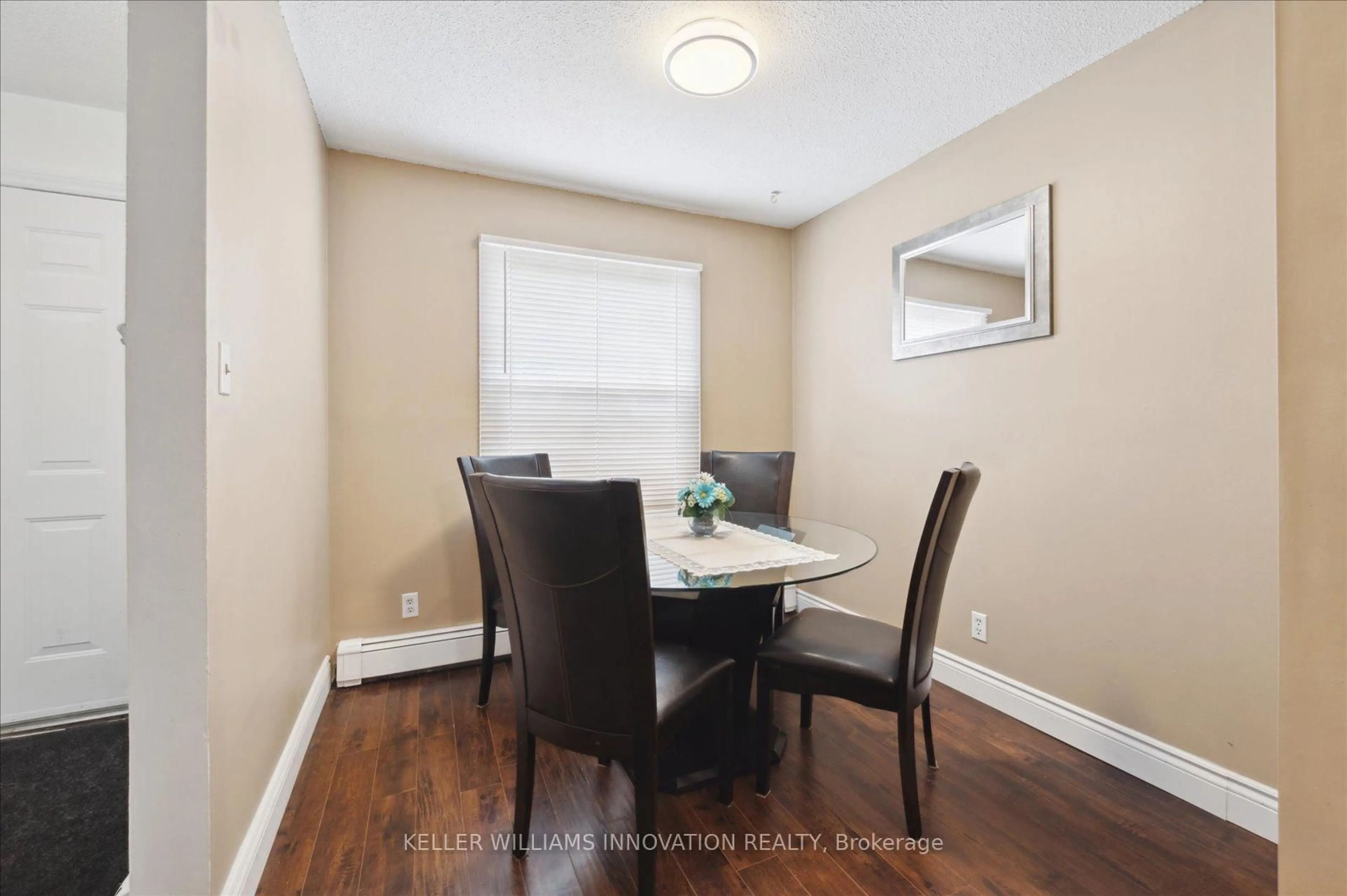 Dining room, unknown for 293 Fairway Rd #33, Kitchener Ontario N2A 2P1