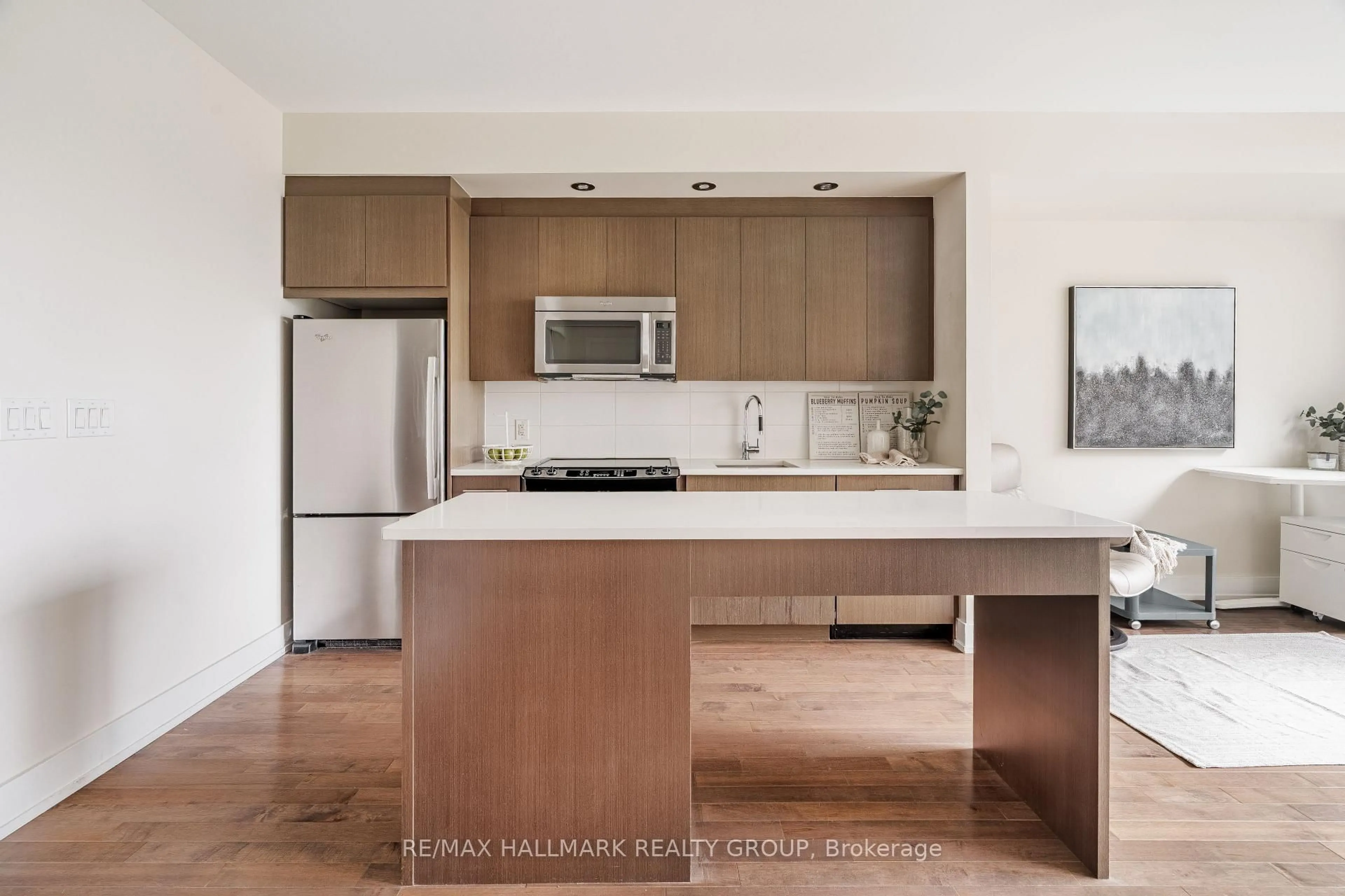 Standard kitchen, unknown for 360 Patricia Ave #613, Ottawa Ontario K1Z 0A8