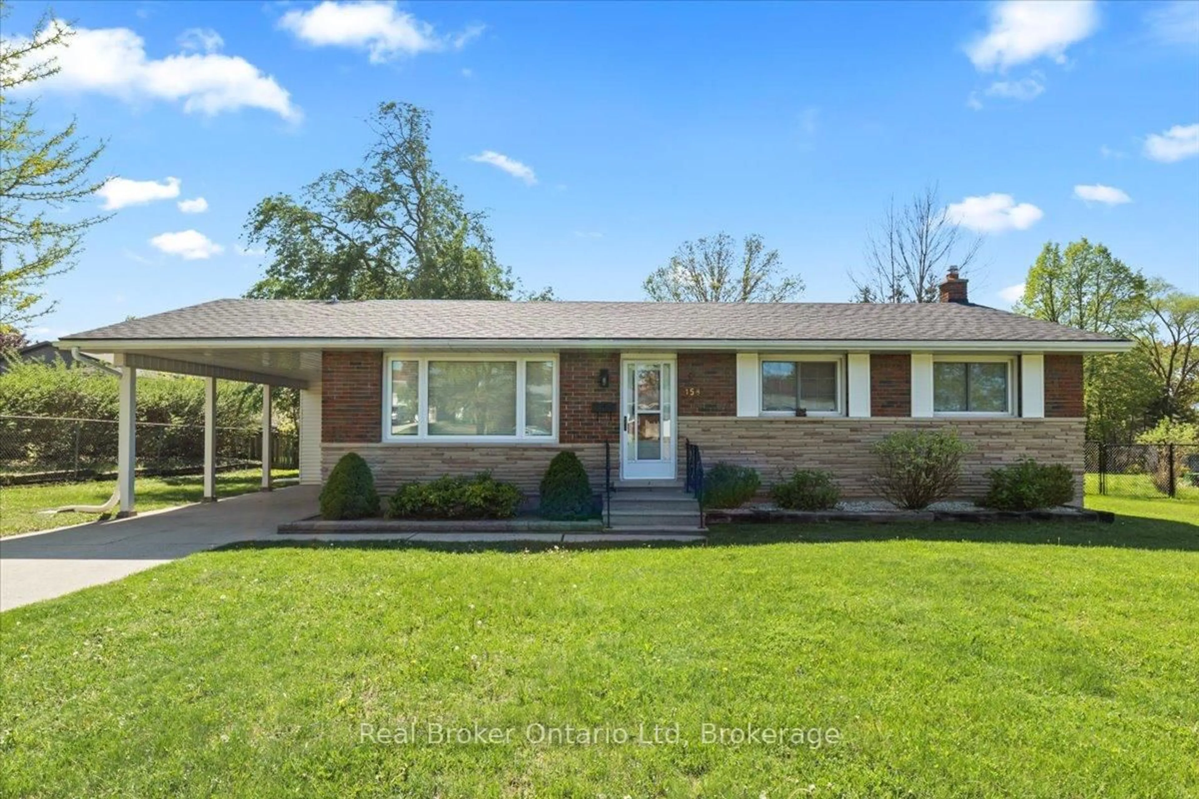Home with brick exterior material, street for 158 6th Ave, Hanover Ontario N4N 2E4
