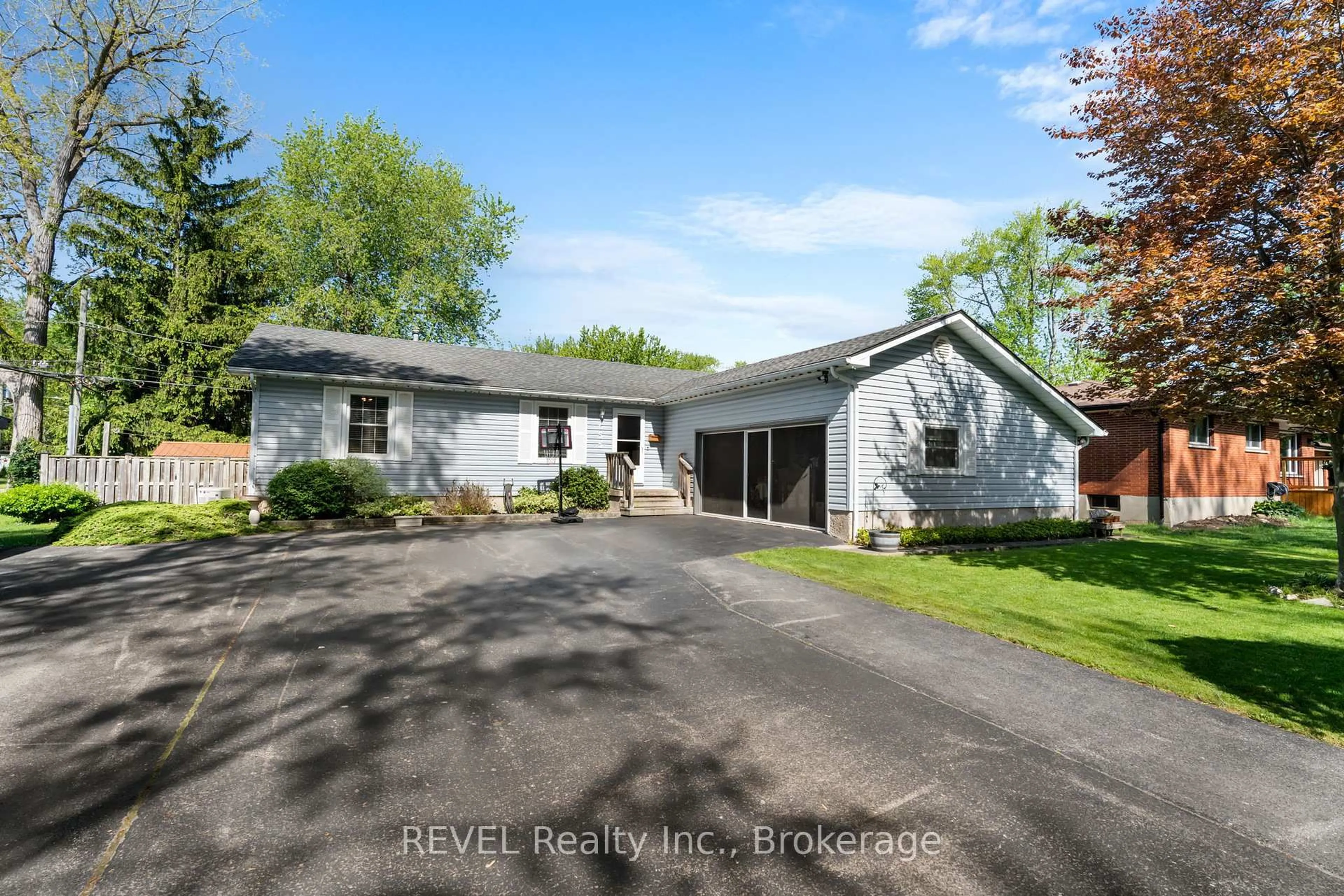 Unknown for 655 Parkdale Ave, Fort Erie Ontario L2A 5B5