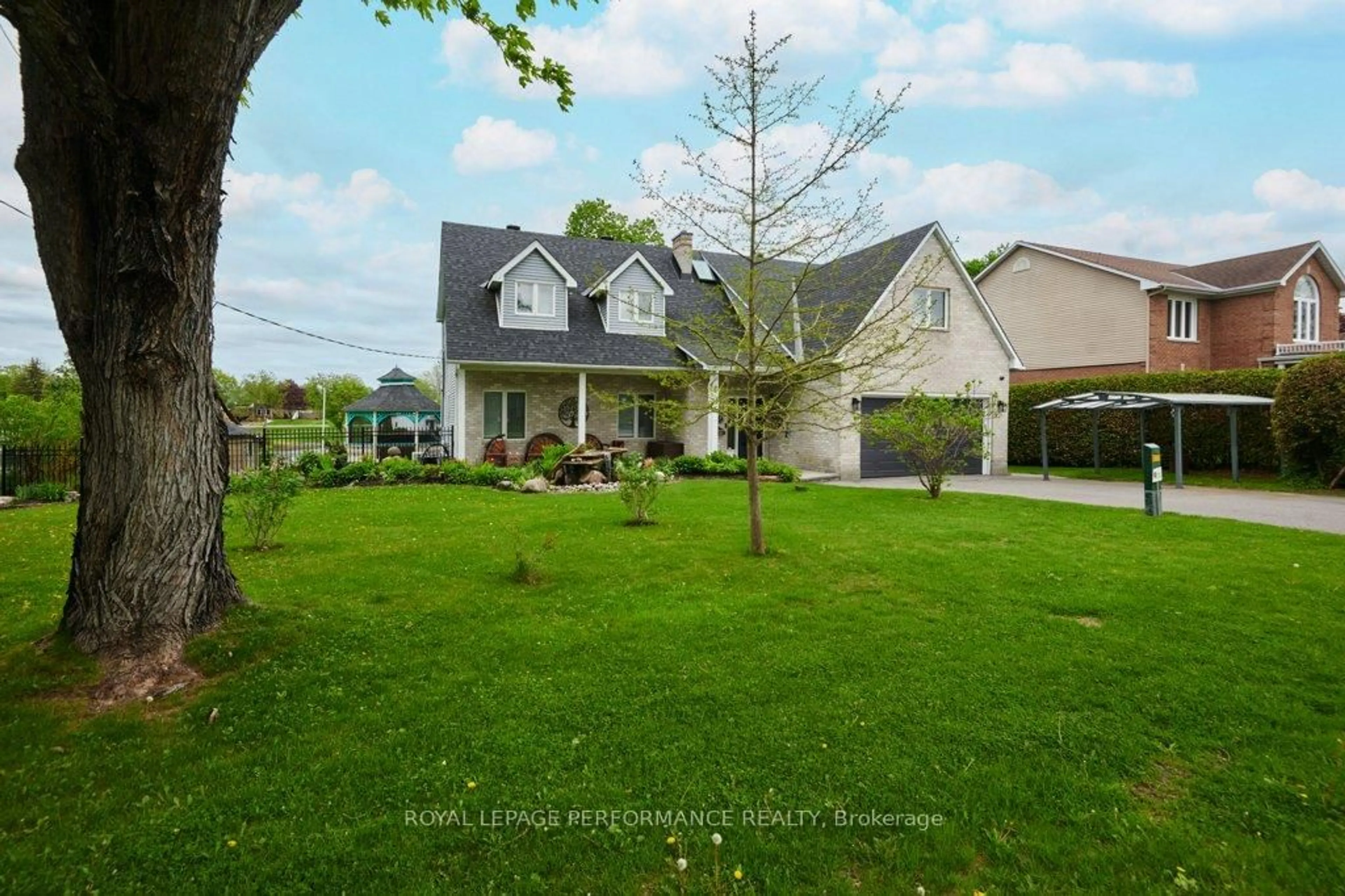 A pic from outside/outdoor area/front of a property/back of a property/a pic from drone, street for 6099 James Bell Dr, Manotick Ontario K4M 1B3