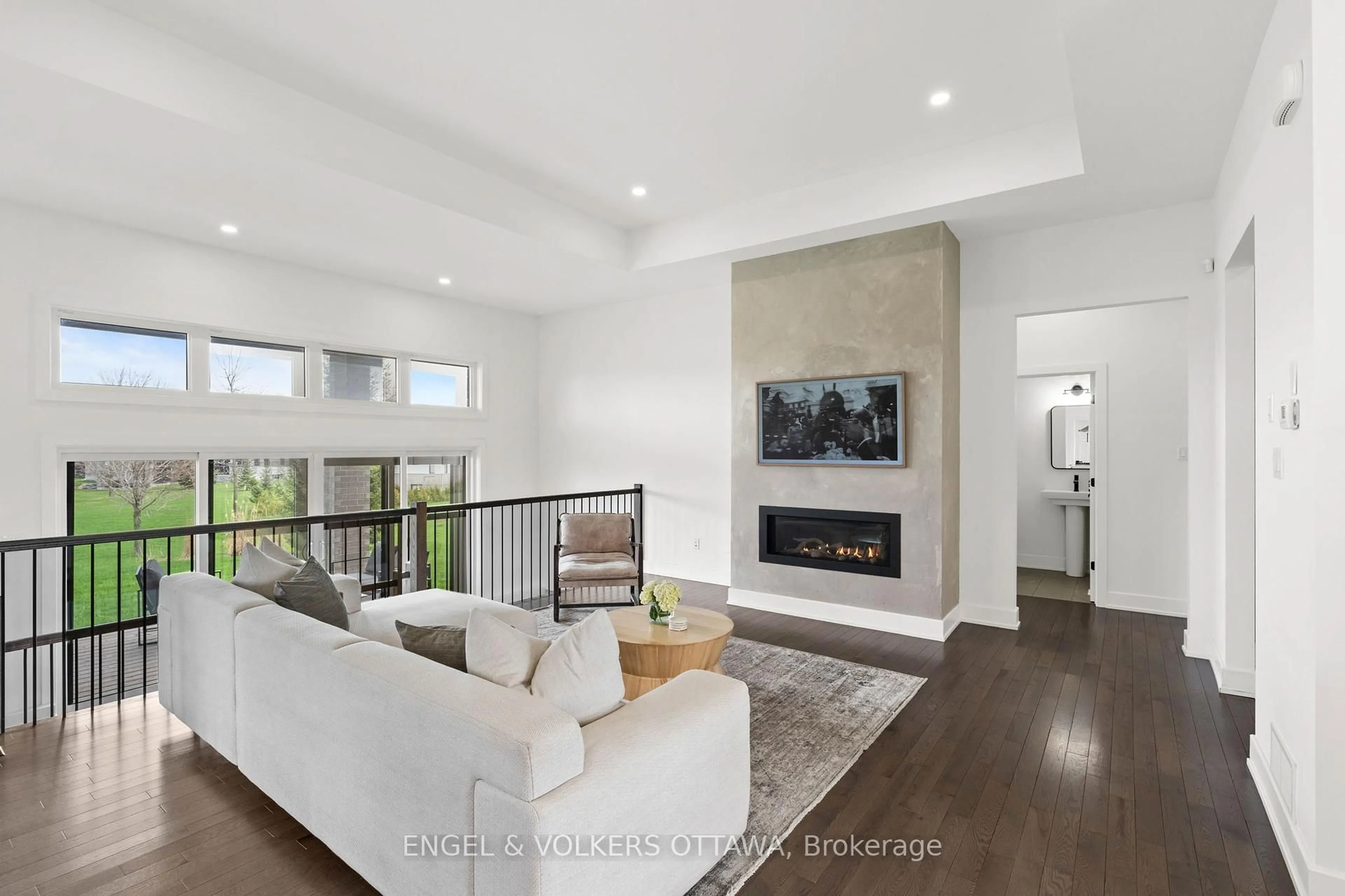 Living room with furniture, unknown for 312 Shoreway Drive. Dr, Greely Ontario K4P 0G2