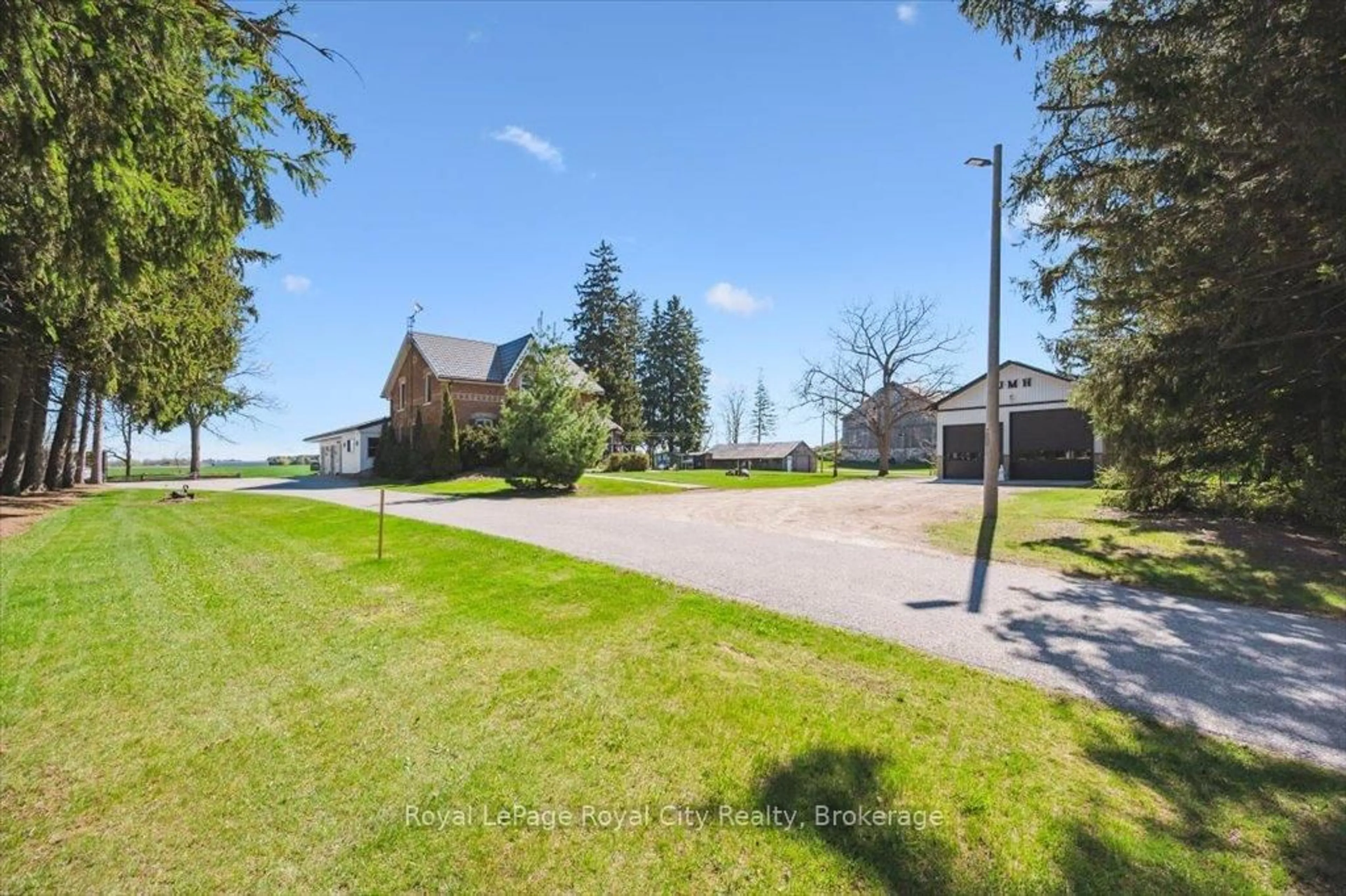 Patio, water/lake/river/ocean view for 5691 Wellington Road 7 Rd, Guelph/Eramosa Ontario N1H 6J2