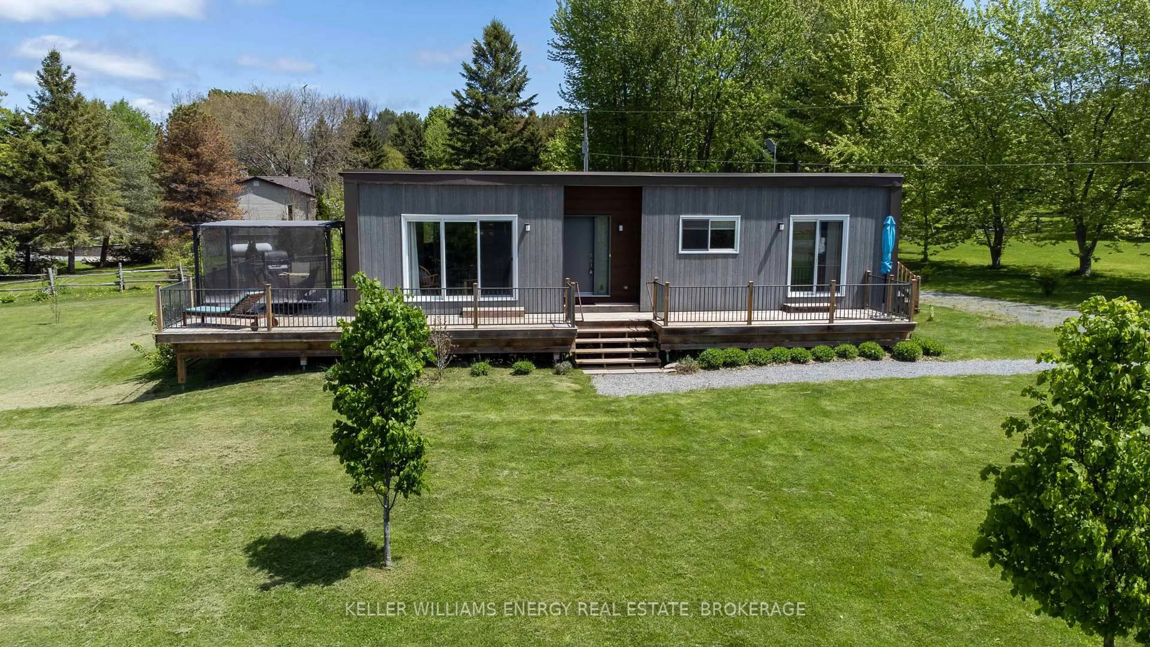 A pic from outside/outdoor area/front of a property/back of a property/a pic from drone, unknown for 326 Cressy Bayside Rd, Prince Edward County Ontario K0K 2T0