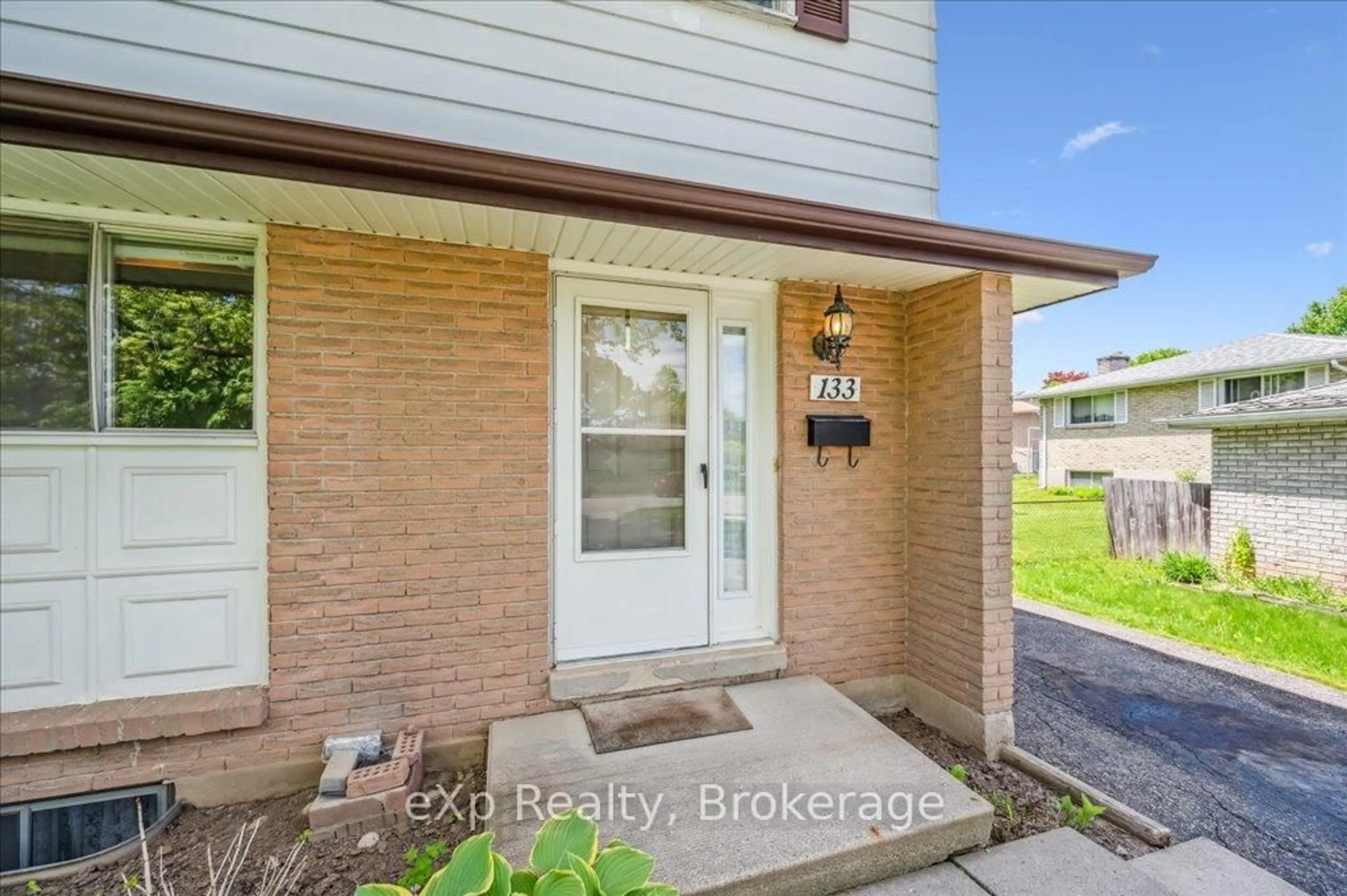 Unknown for 133 Ingleside Dr, Kitchener Ontario N2M 2G9