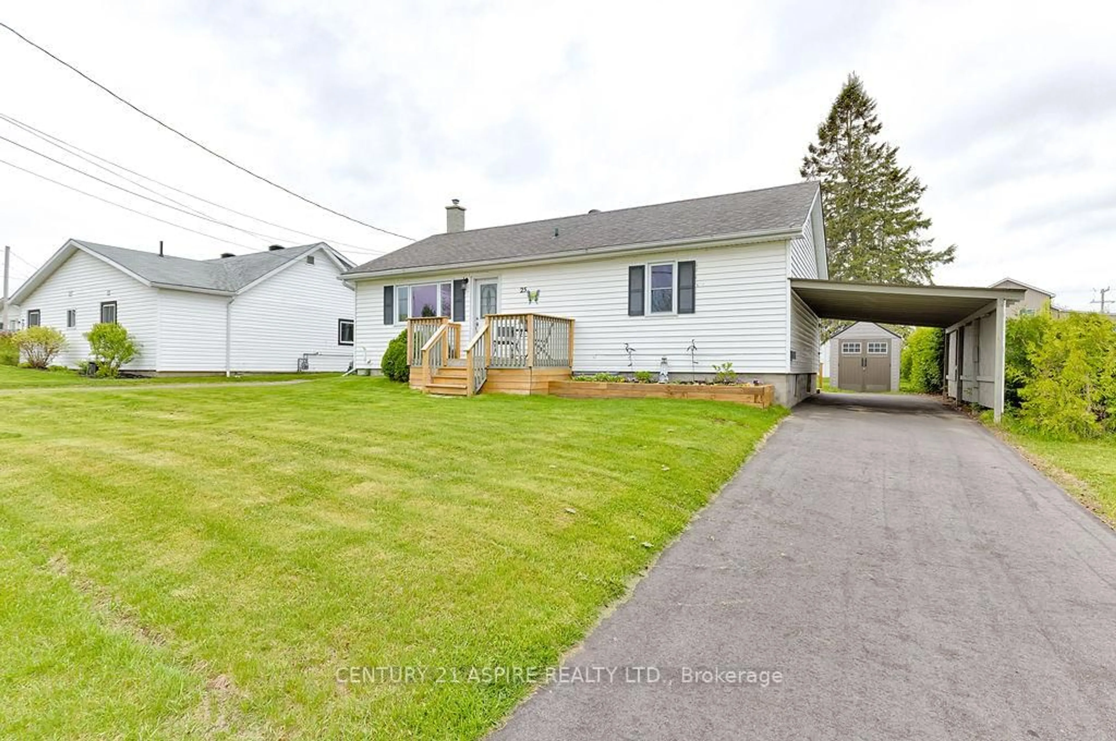 A pic from outside/outdoor area/front of a property/back of a property/a pic from drone, street for 25 Harry St, Petawawa Ontario K8H 2A5