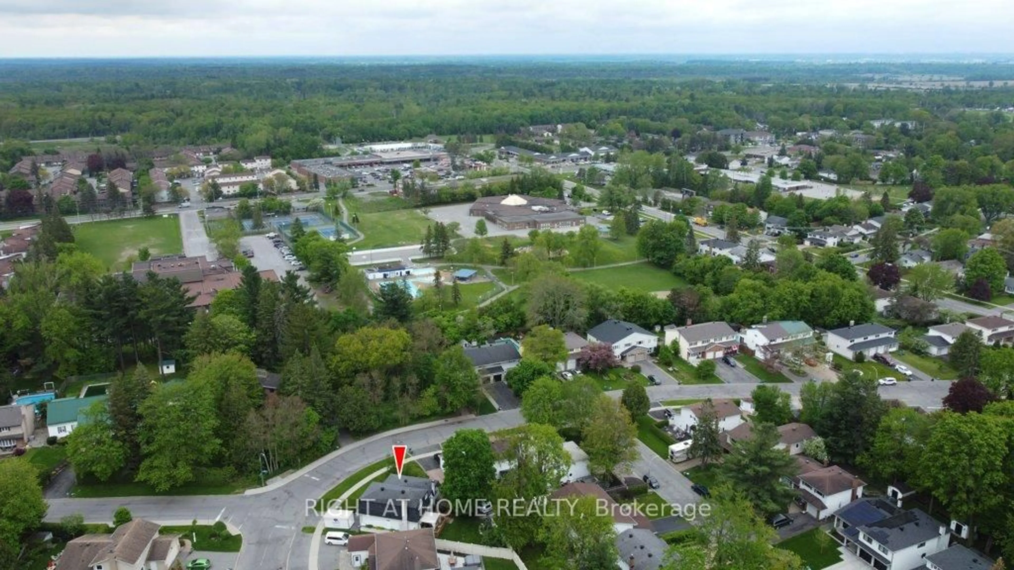 A pic from outside/outdoor area/front of a property/back of a property/a pic from drone, mountain view for 13 Northpark Dr, Ottawa Ontario K1B 3R7