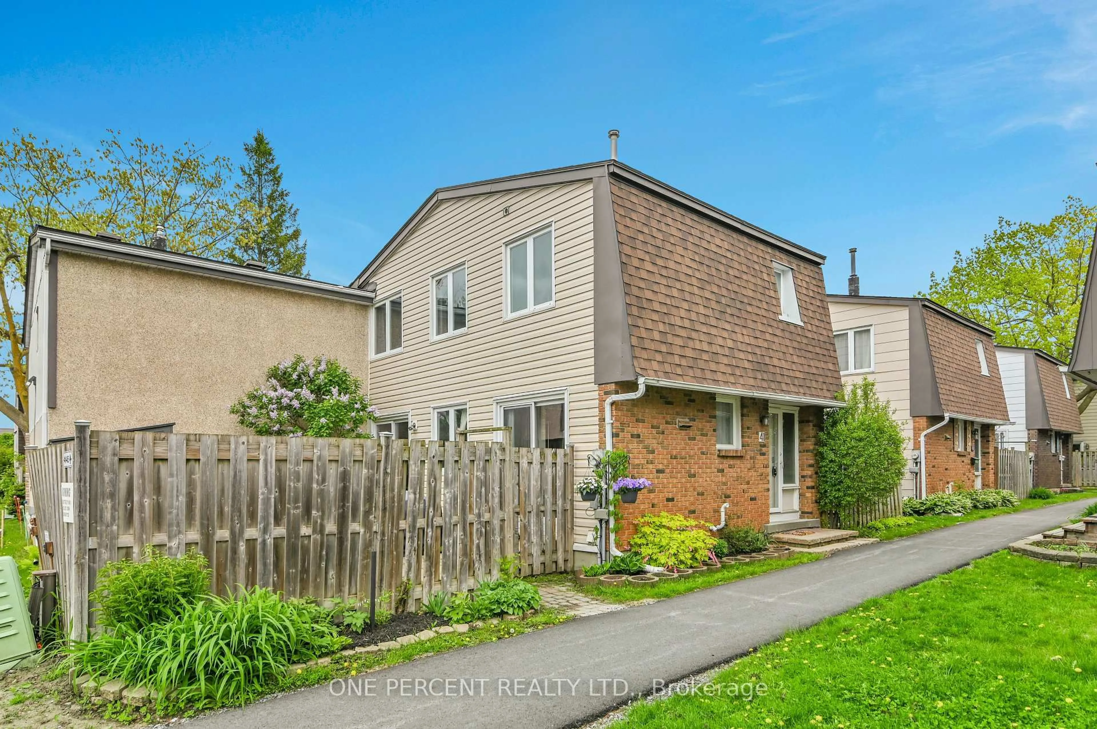 A pic from outside/outdoor area/front of a property/back of a property/a pic from drone, street for 3240 Southgate Rd #41, Ottawa Ontario K1V 8W7