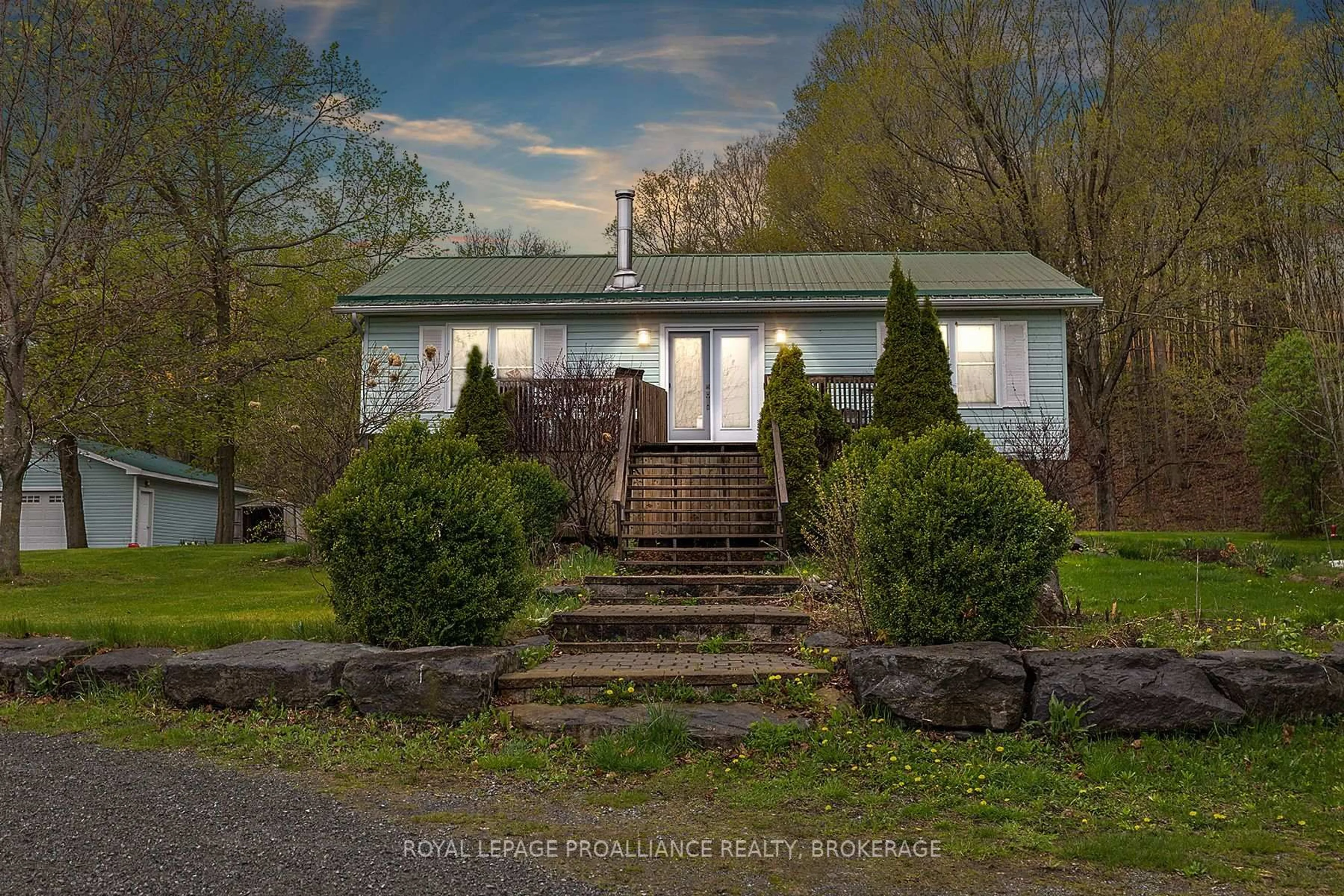 Unknown for 2291 Sands Rd, Battersea Ontario K0H 1H0