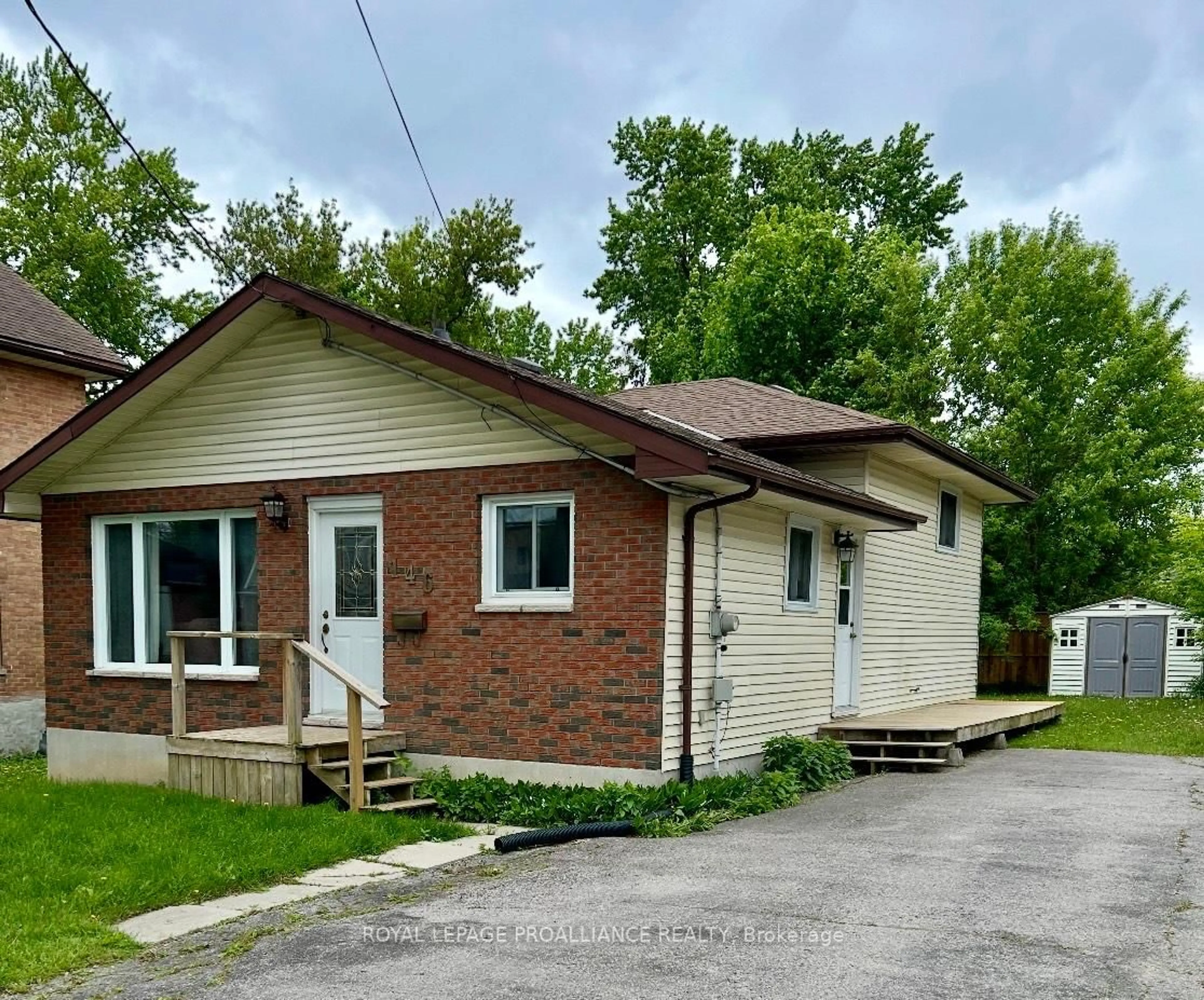 Unknown for 146 Albert St, Belleville Ontario K8N 3N4