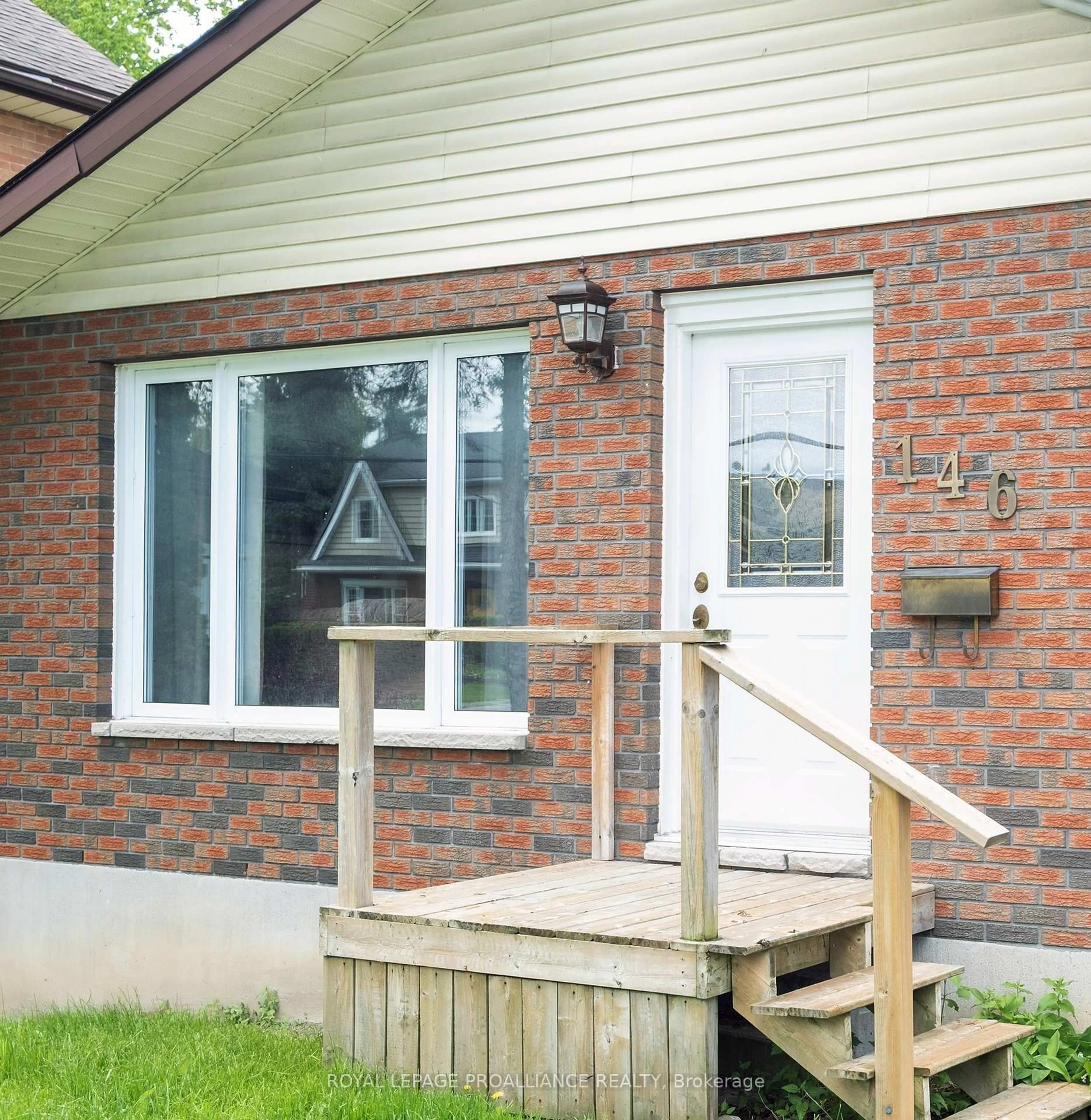 Home with brick exterior material, street for 146 Albert St, Belleville Ontario K8N 3N4