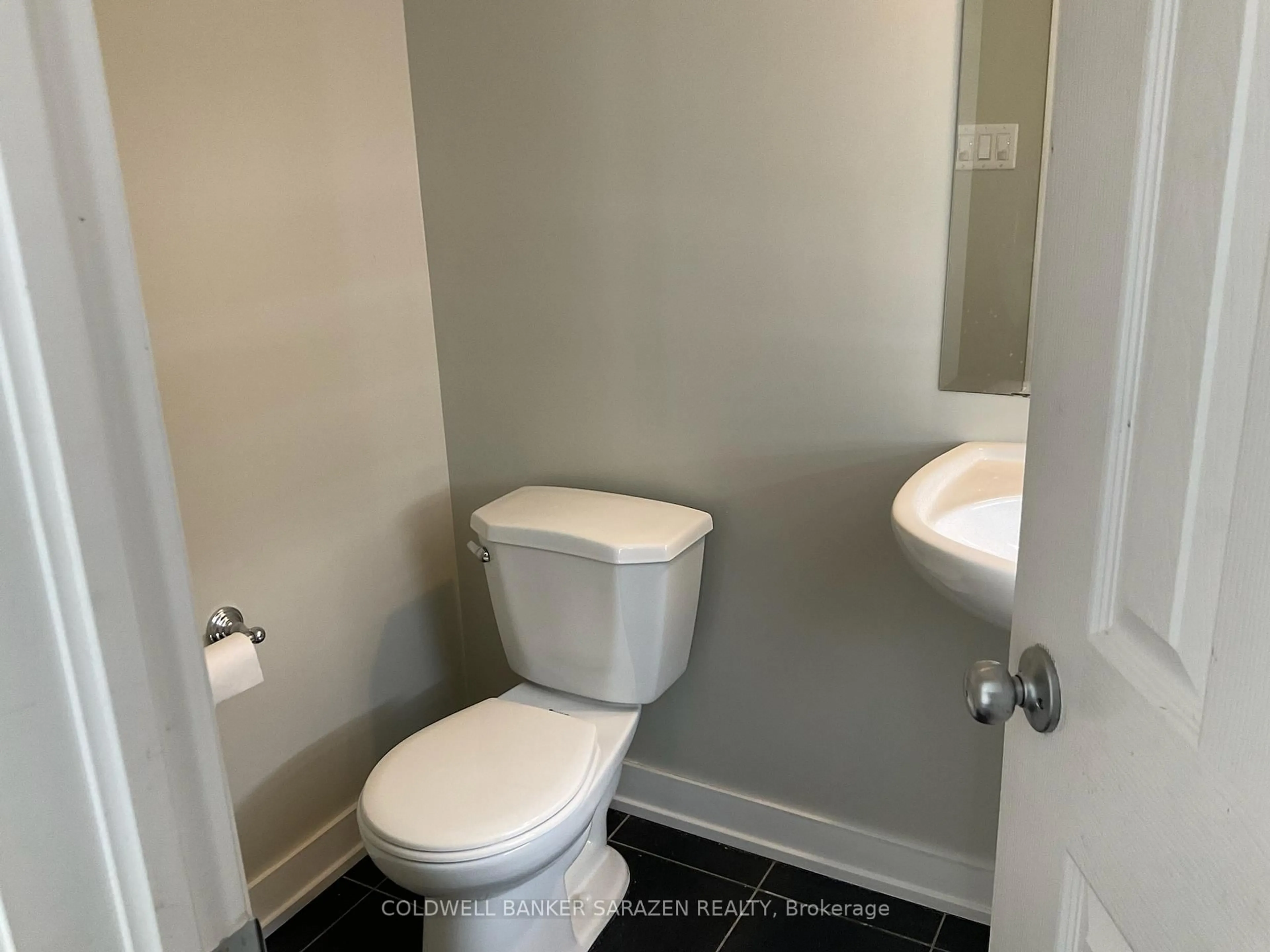 Standard bathroom, unknown for 621 Clearbrook Dr, Ottawa Ontario K2J 5S2