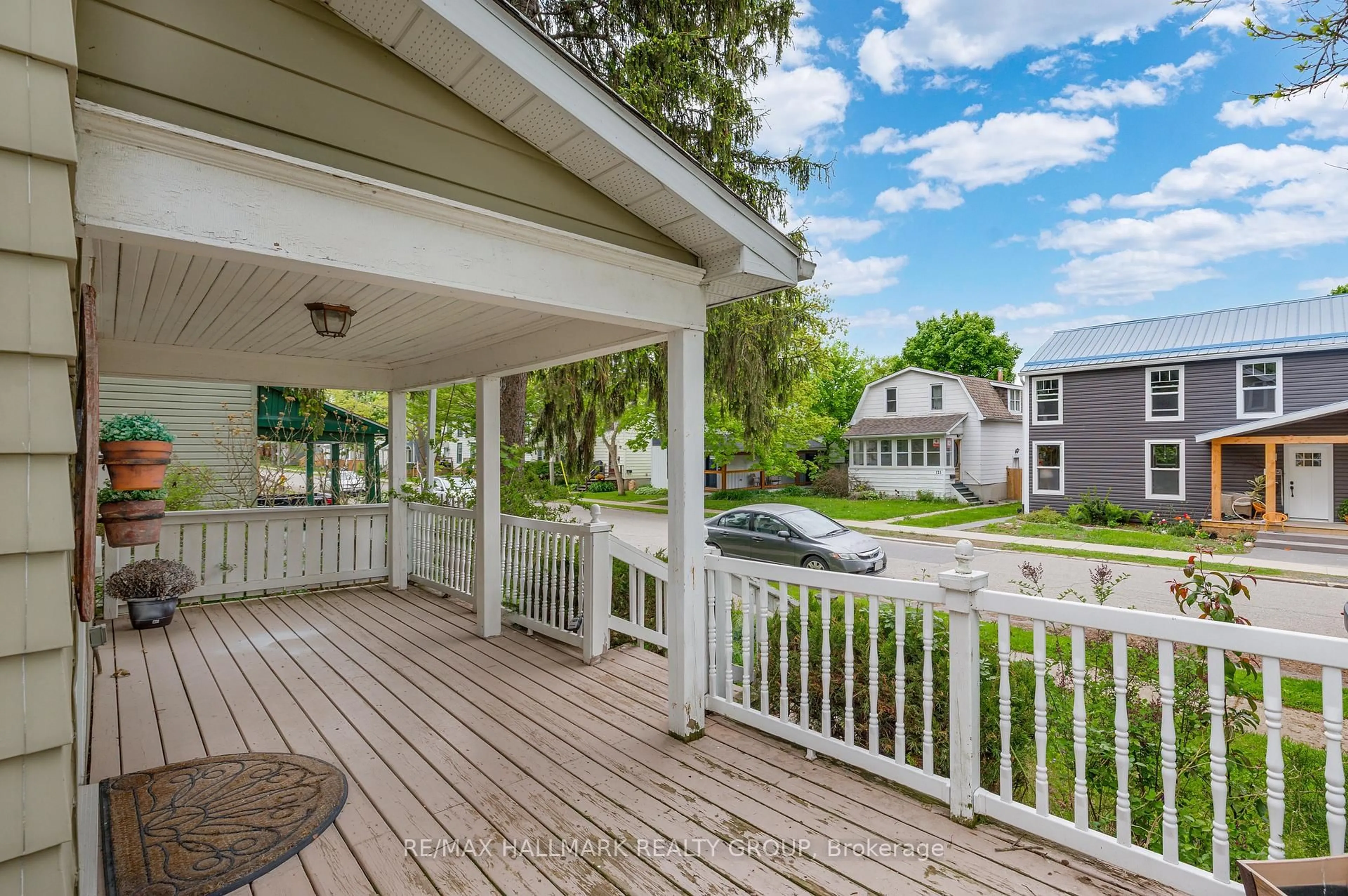 Patio, water/lake/river/ocean view for 118 Wellington St, Gananoque Ontario K7G 1B7