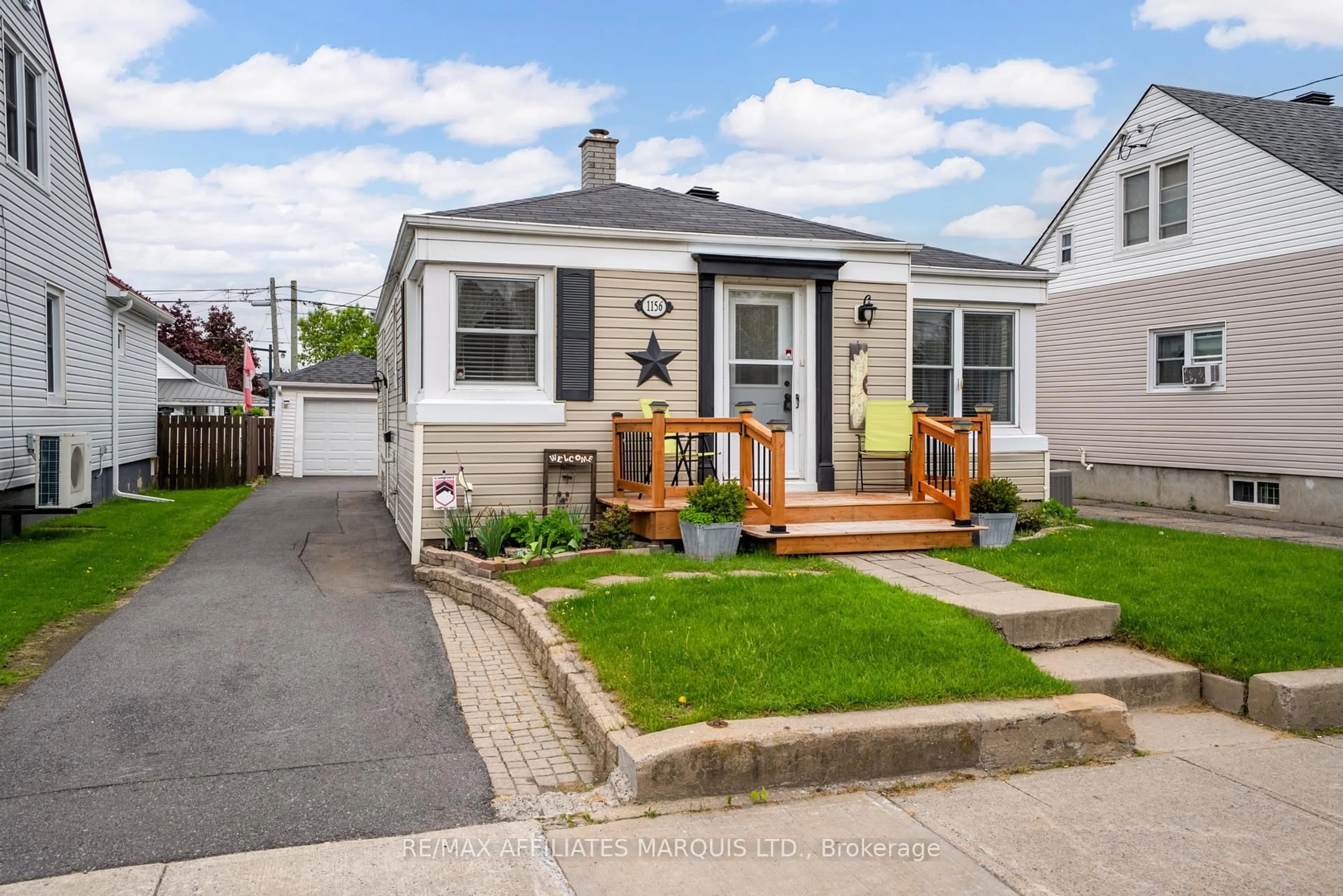 Home with vinyl exterior material, street for 1156 Pitt St, Cornwall Ontario K6J 3T1