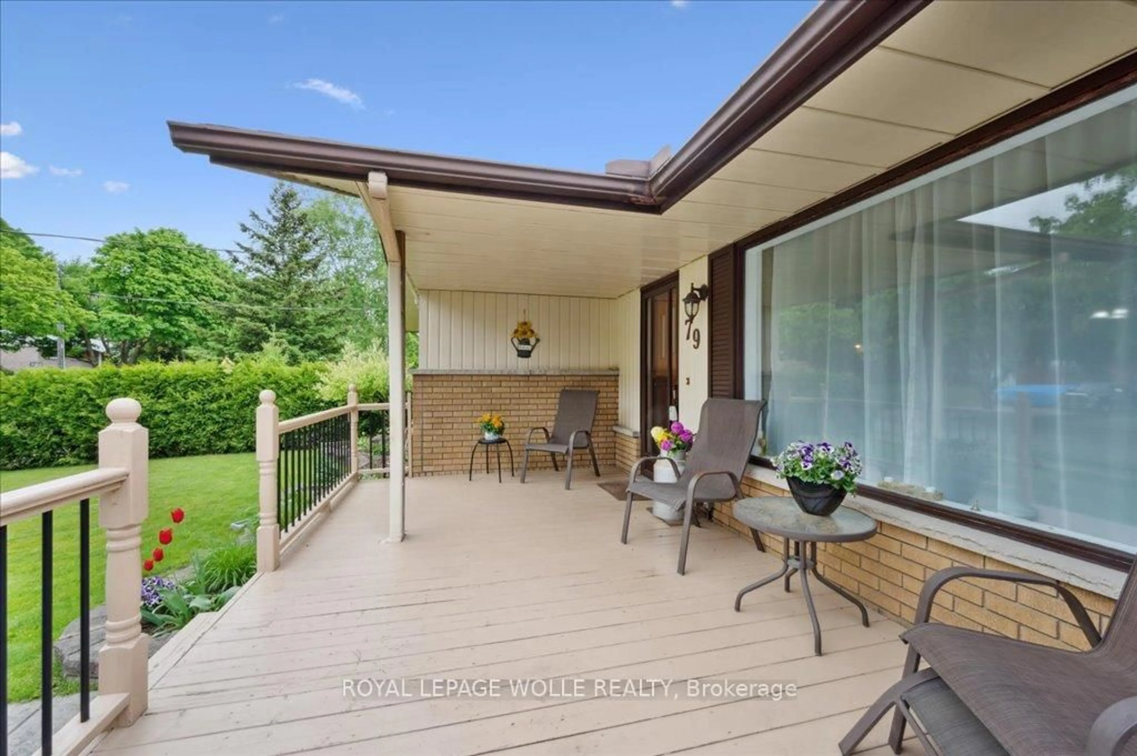 Patio, water/lake/river/ocean view for 79 Rennie Dr, Kitchener Ontario N2A 1J4