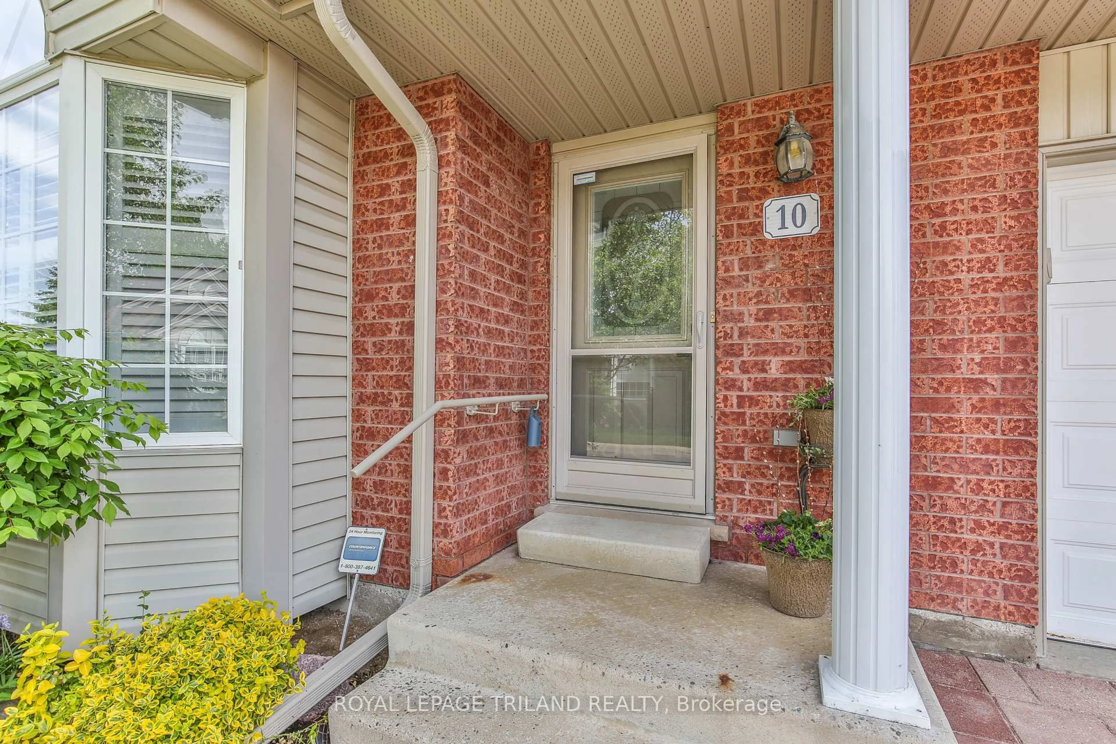 Unknown for 1555 Highbury Ave #10, London East Ontario N5Y 5R2