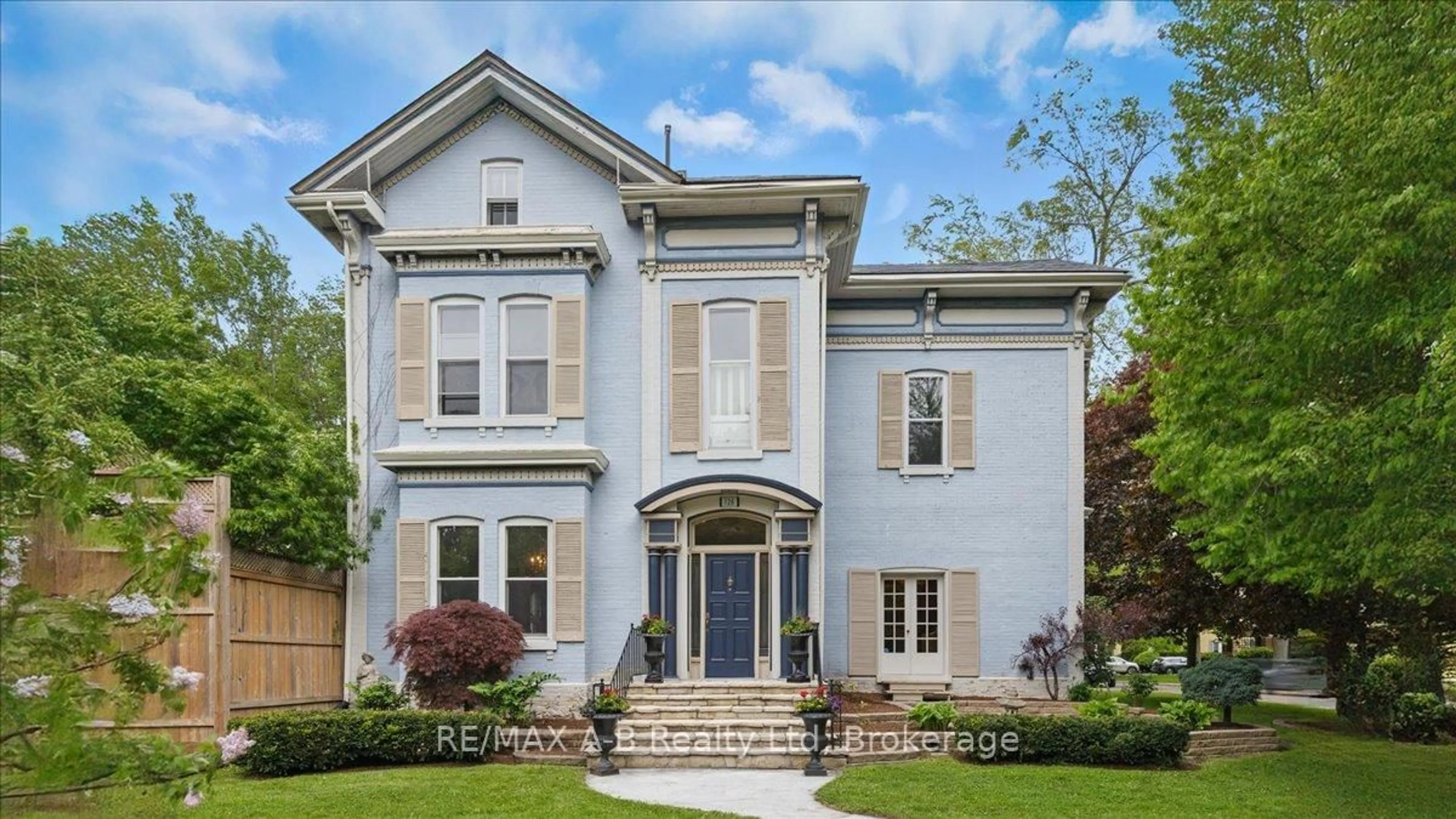 Home with brick exterior material, building for 126 John St, Stratford Ontario N5A 6K9