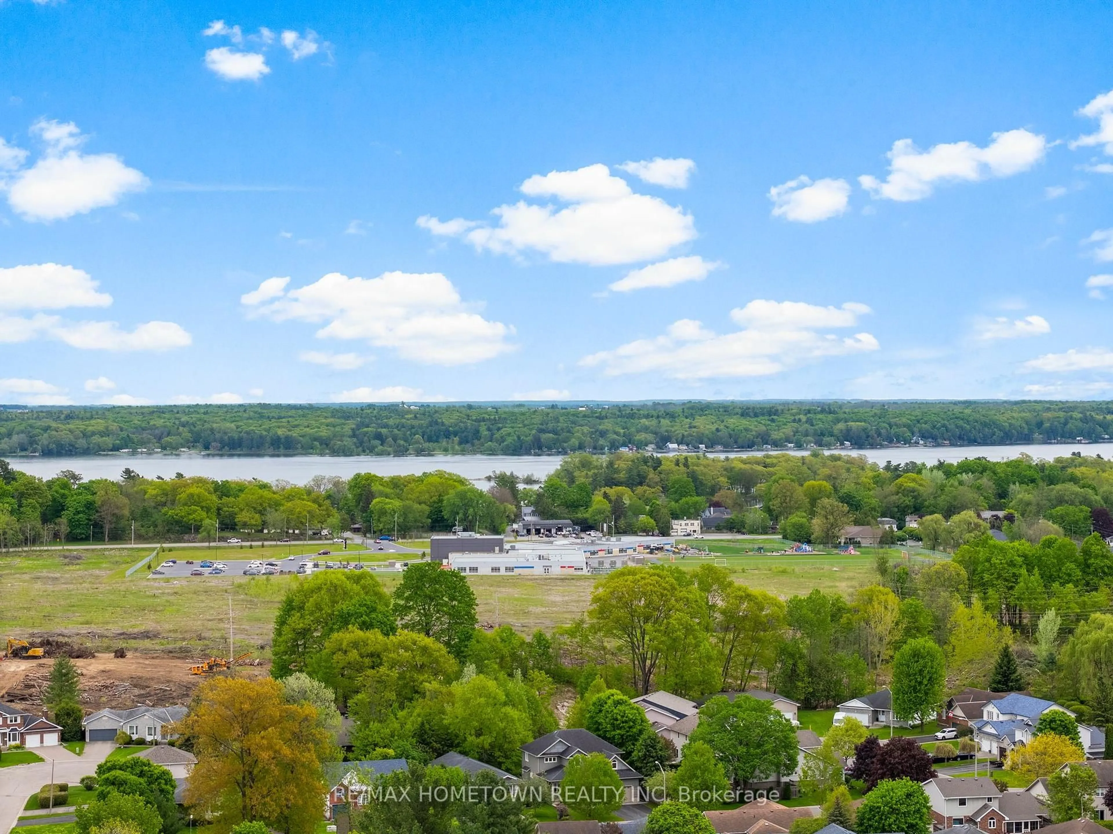 A pic from outside/outdoor area/front of a property/back of a property/a pic from drone, water/lake/river/ocean view for 171 Adley Dr, Brockville Ontario K6V 7J2