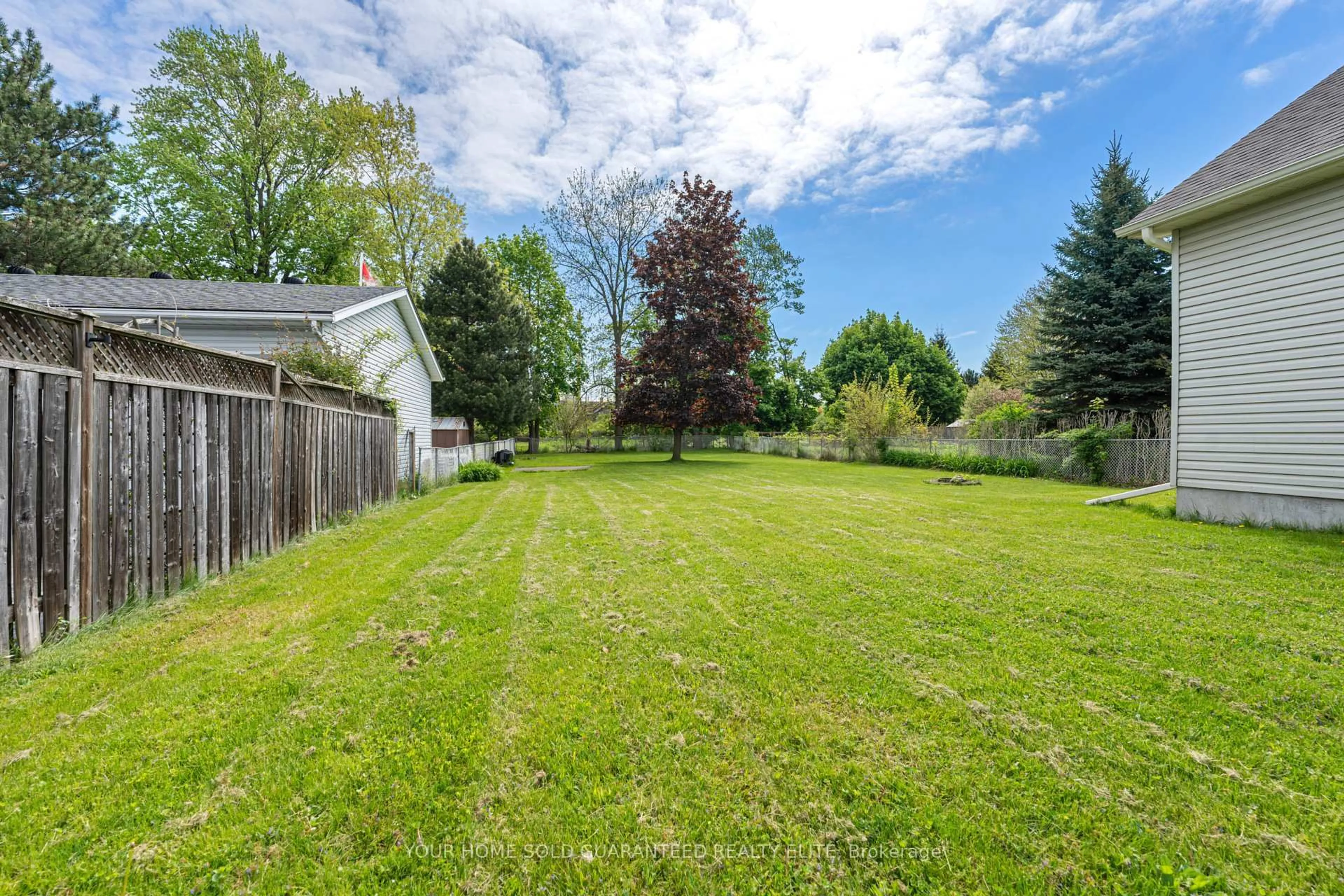 Patio, unknown for 56 Dunkeld Ave, St. Catharines Ontario L2M 4A7