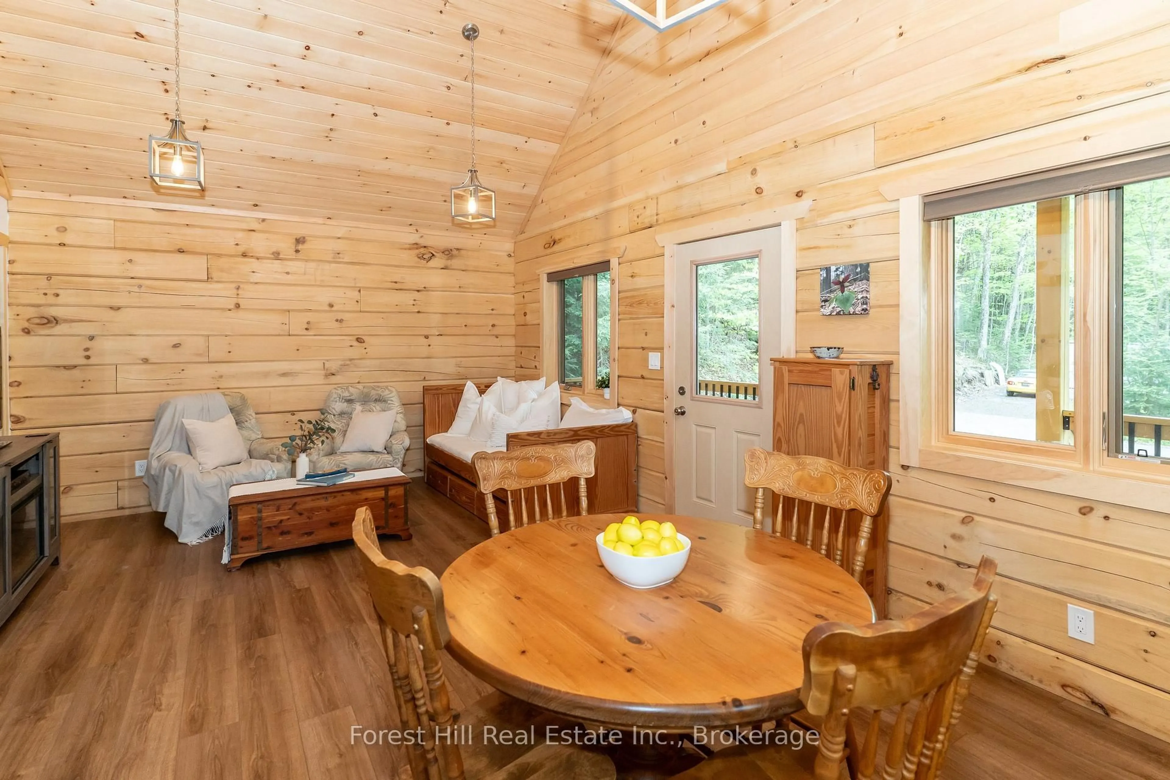 Dining room, wood/laminate floor for 1175 Paint Lake Rd, Lake of Bays Ontario P0A 1E0