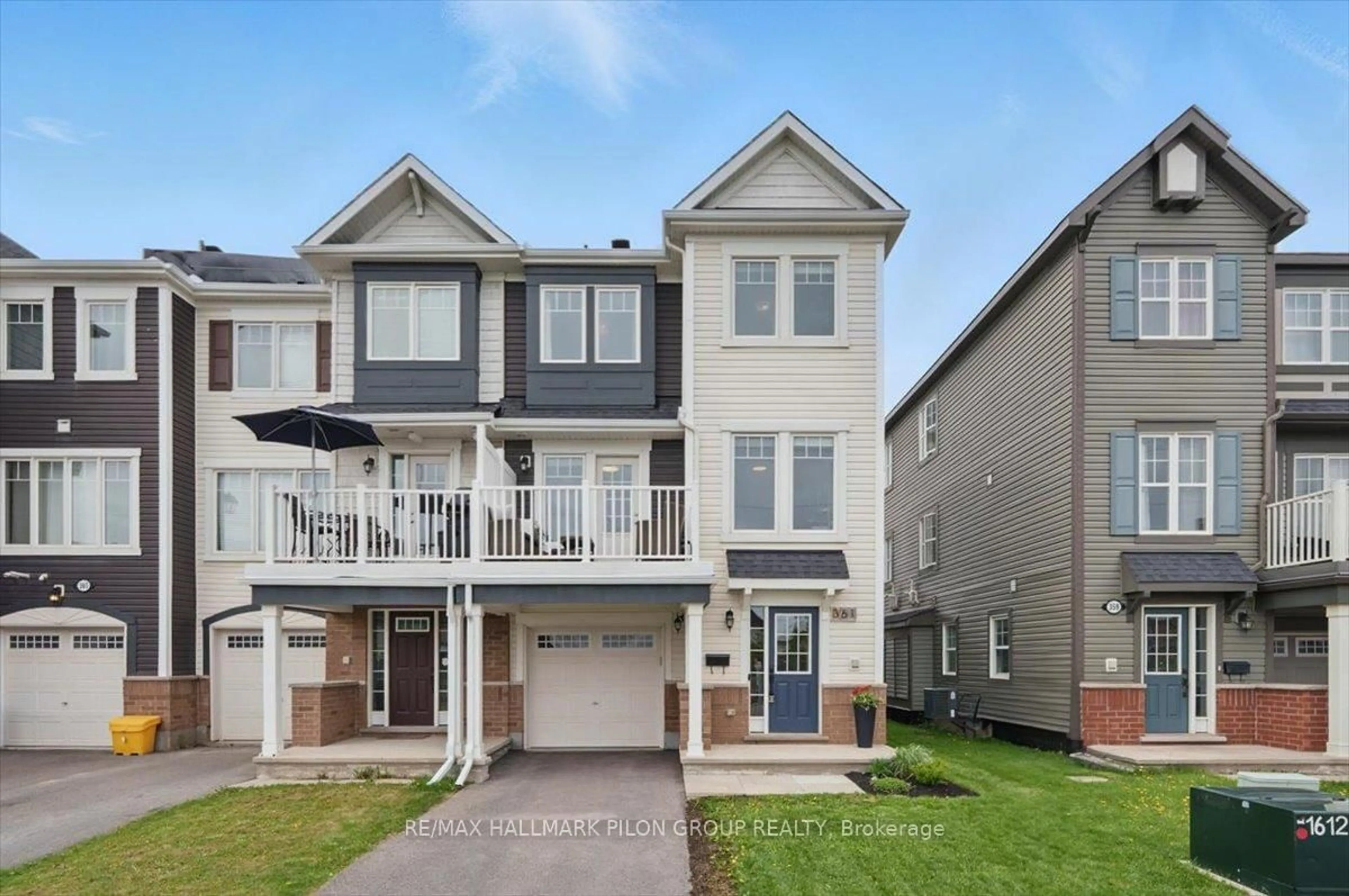 Home with vinyl exterior material, street for 361 Sweetfern Cres, Ottawa Ontario K4A 1A5