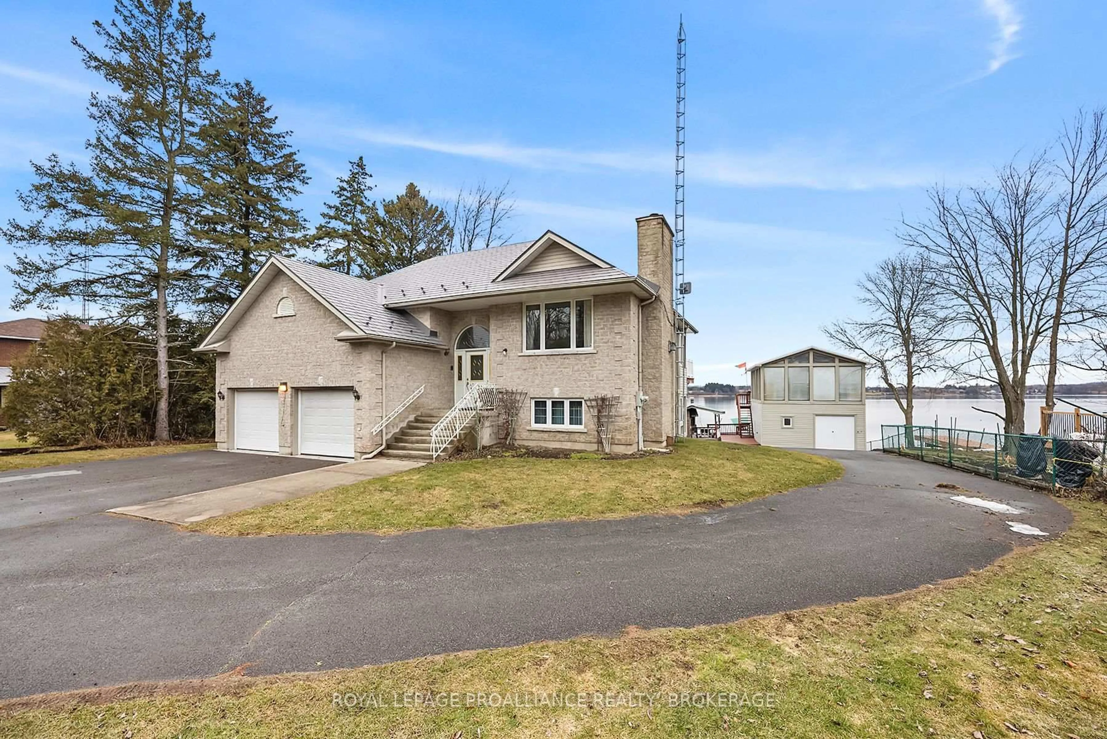 A pic from outside/outdoor area/front of a property/back of a property/a pic from drone, street for 1 LEAVIS SHORES N/A, Gananoque Ontario K7G 2V6