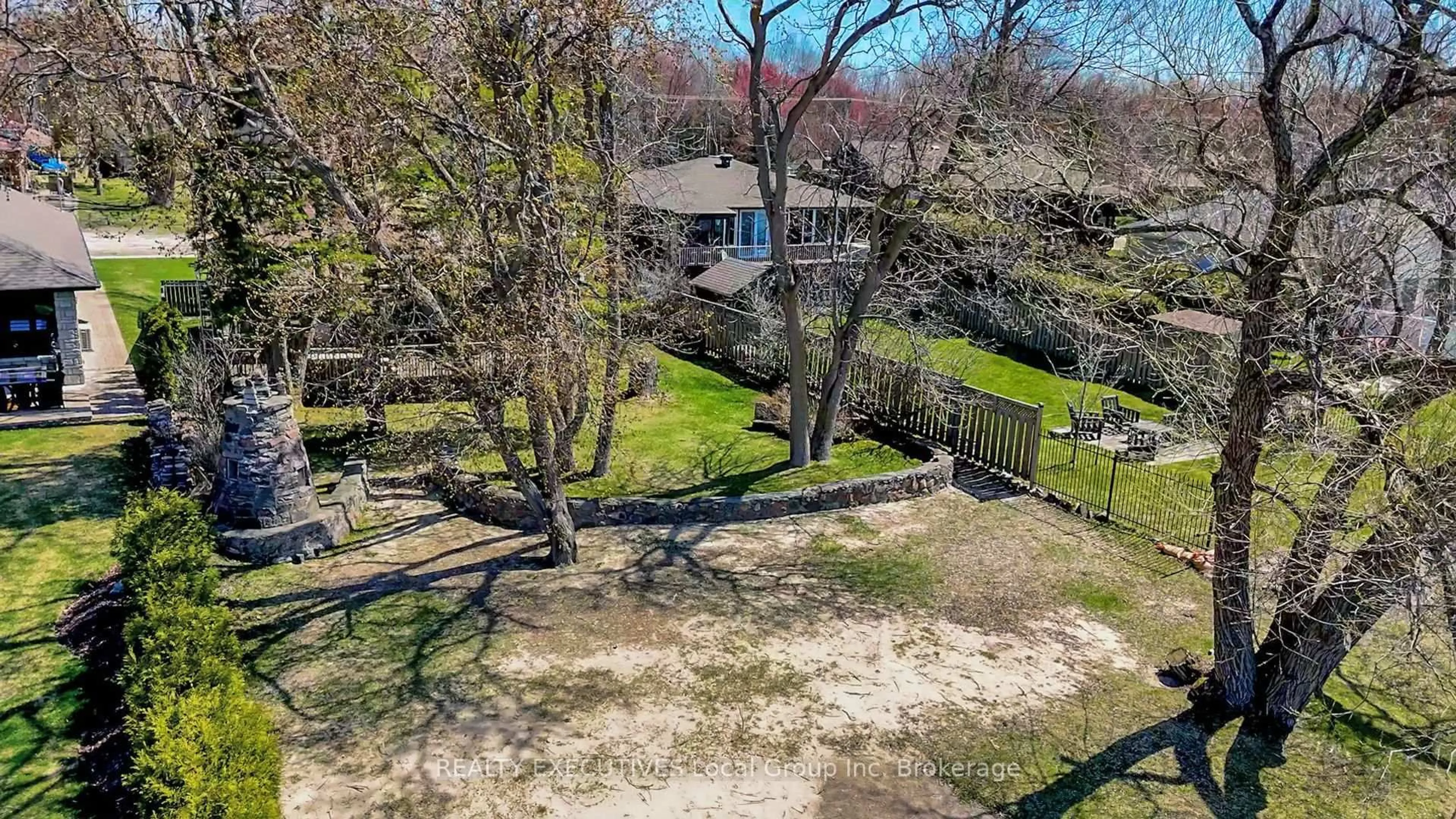 A pic from outside/outdoor area/front of a property/back of a property/a pic from drone, water/lake/river/ocean view for 931 Premier Rd, North Bay Ontario P1A 2H7