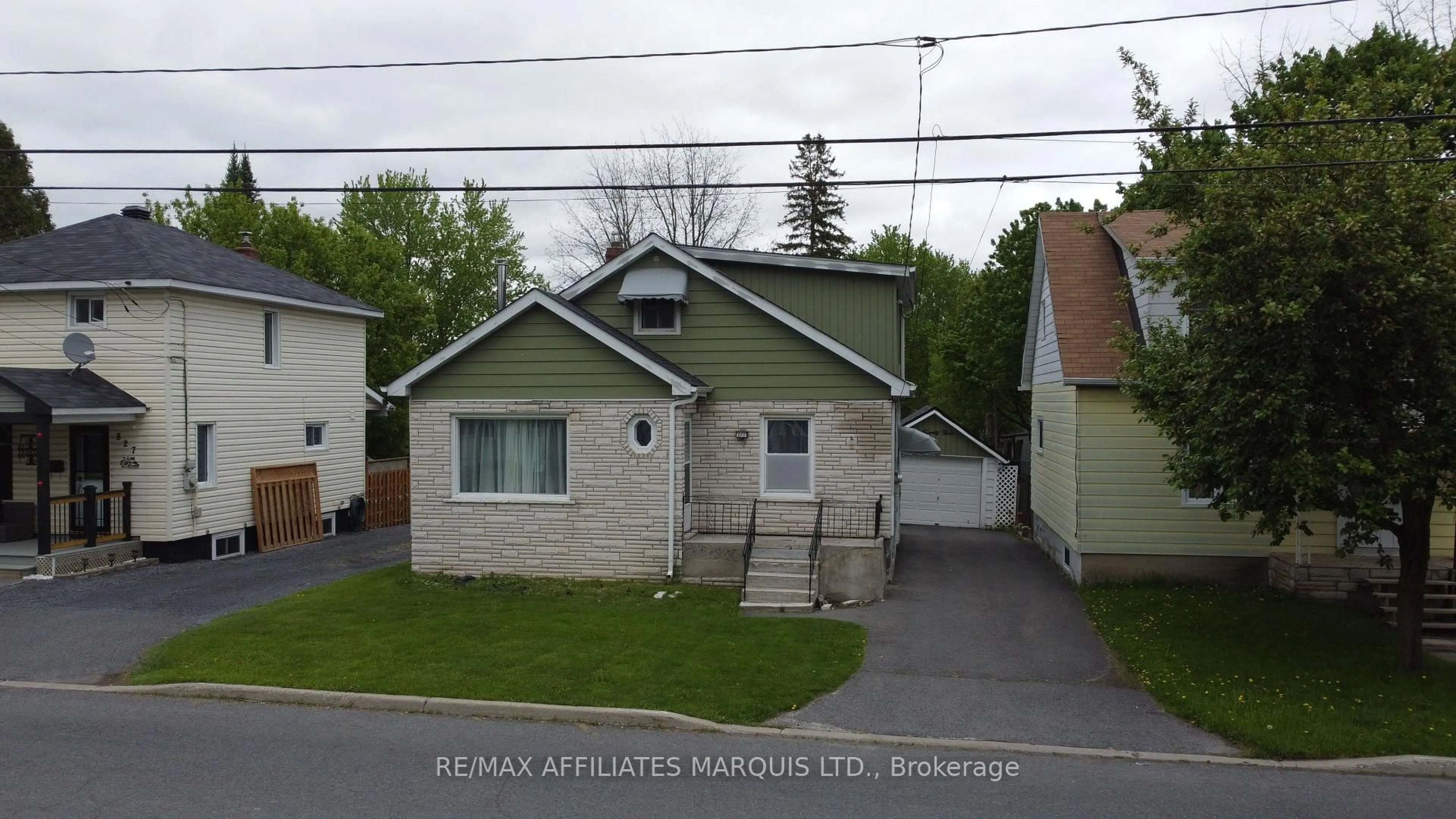 Unknown for 823 Amelia St, Cornwall Ontario K6H 3R5