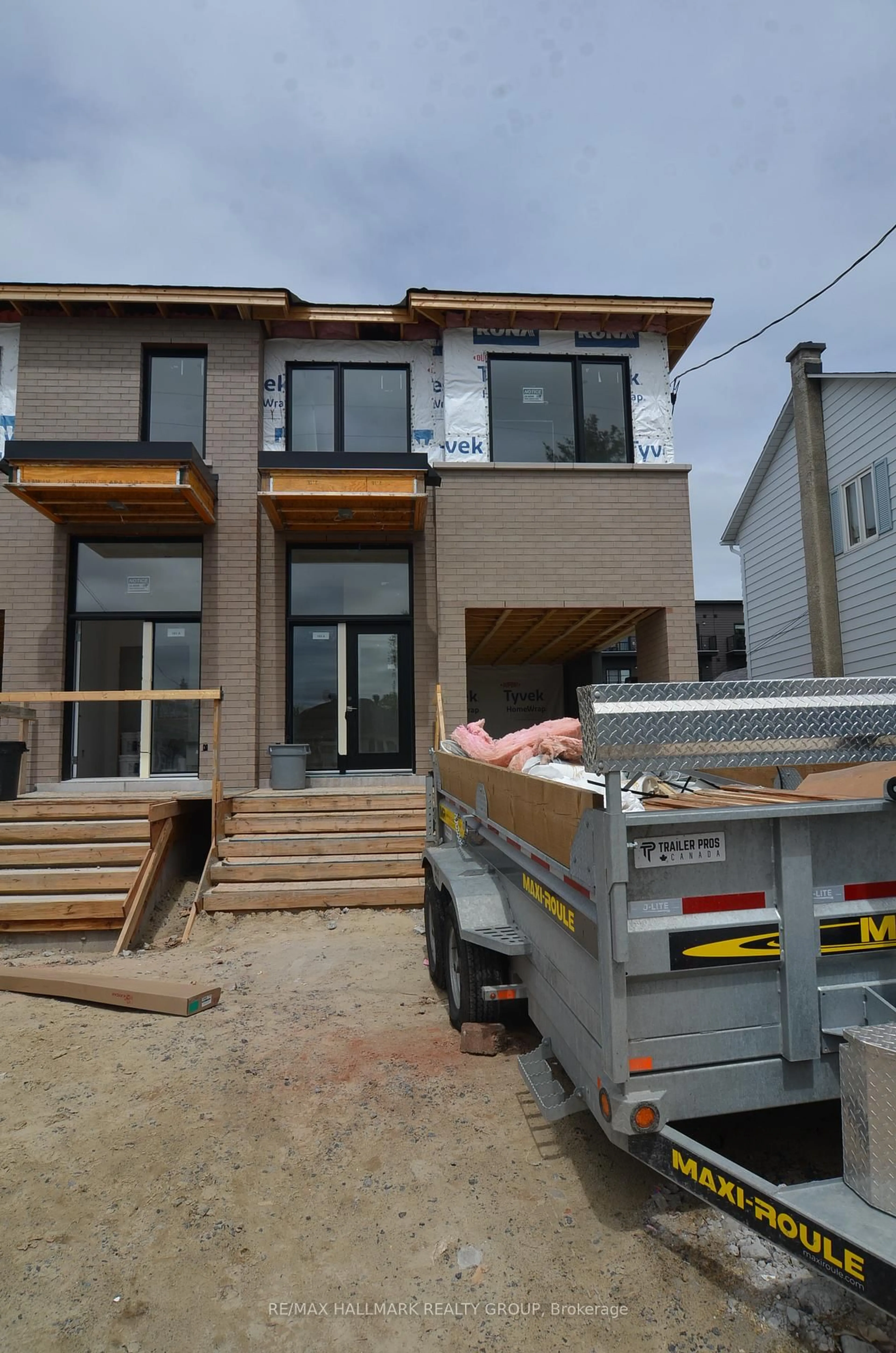 Unknown for 183 Columbus Ave, Ottawa Ontario K1K 1P7